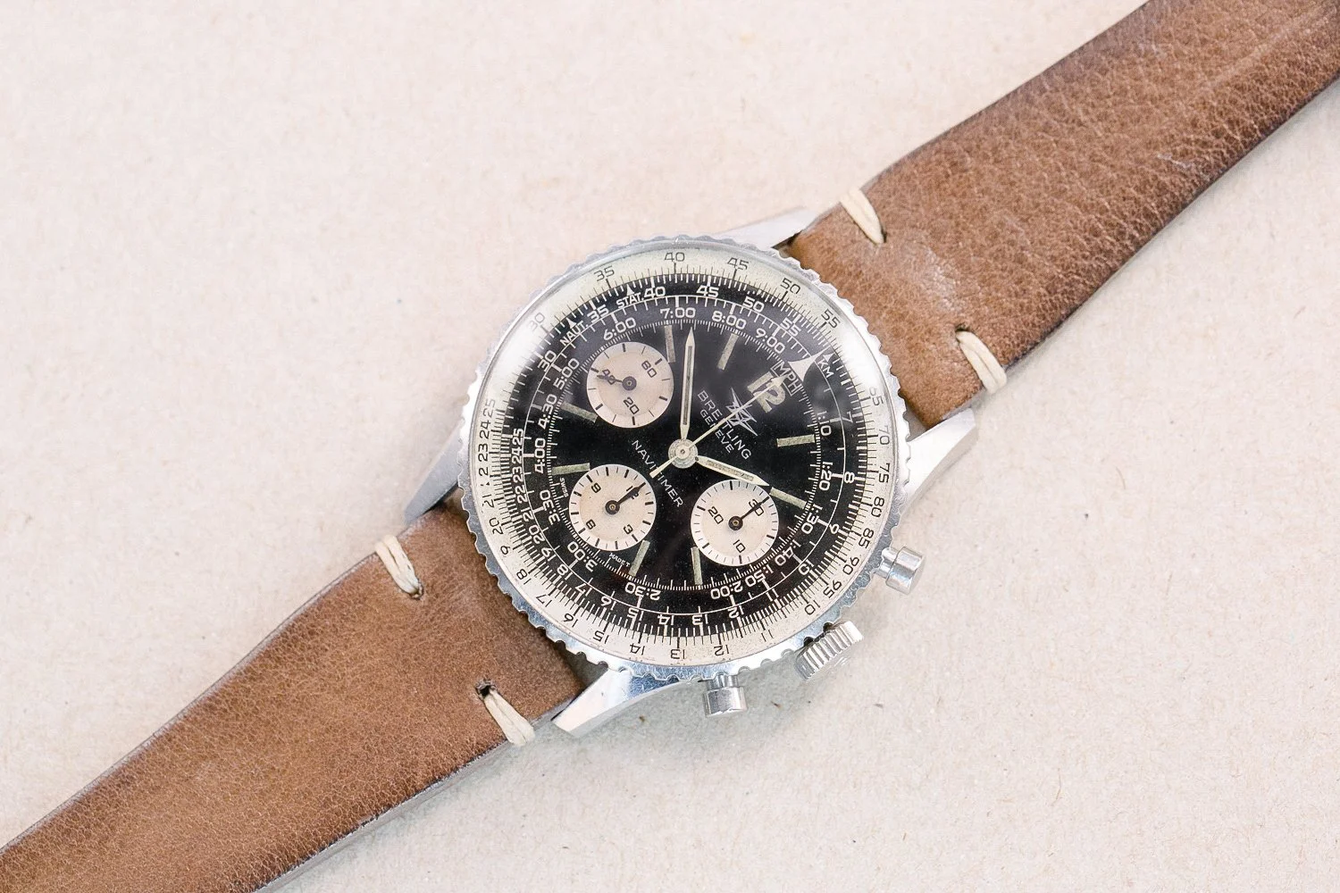 Breitling_806_Navitimer_Gloss_Dial_Patina_1966_Khaki_Brown_8-2.jpg