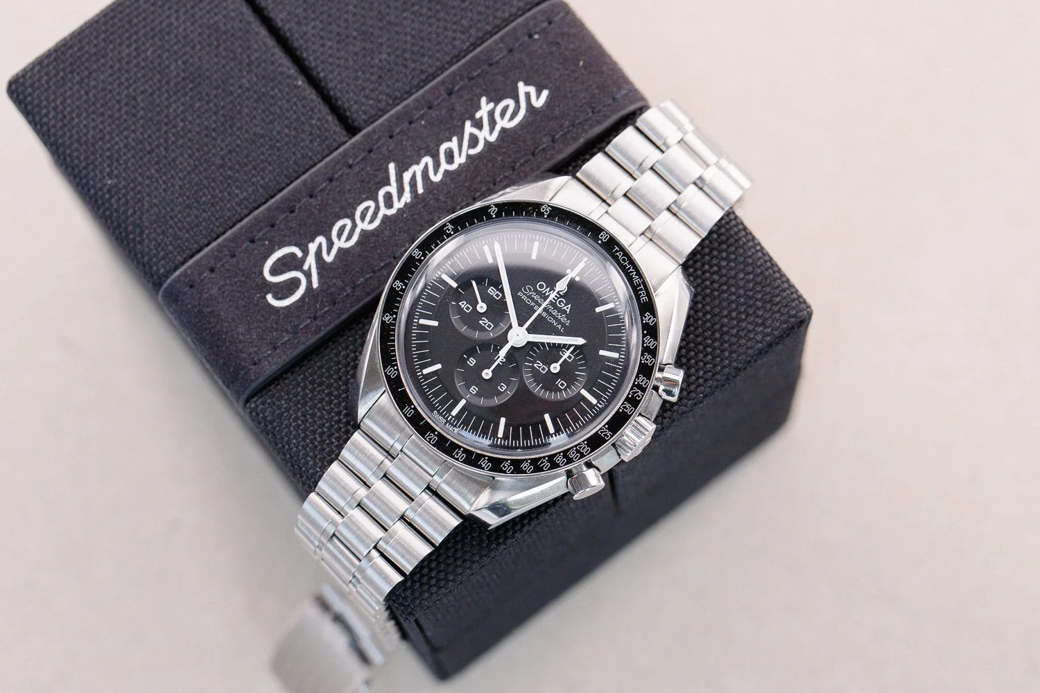 Omega_Speedmaster_Moonwatch_3861_Full_Set_2021_Unworn_19-2.jpg