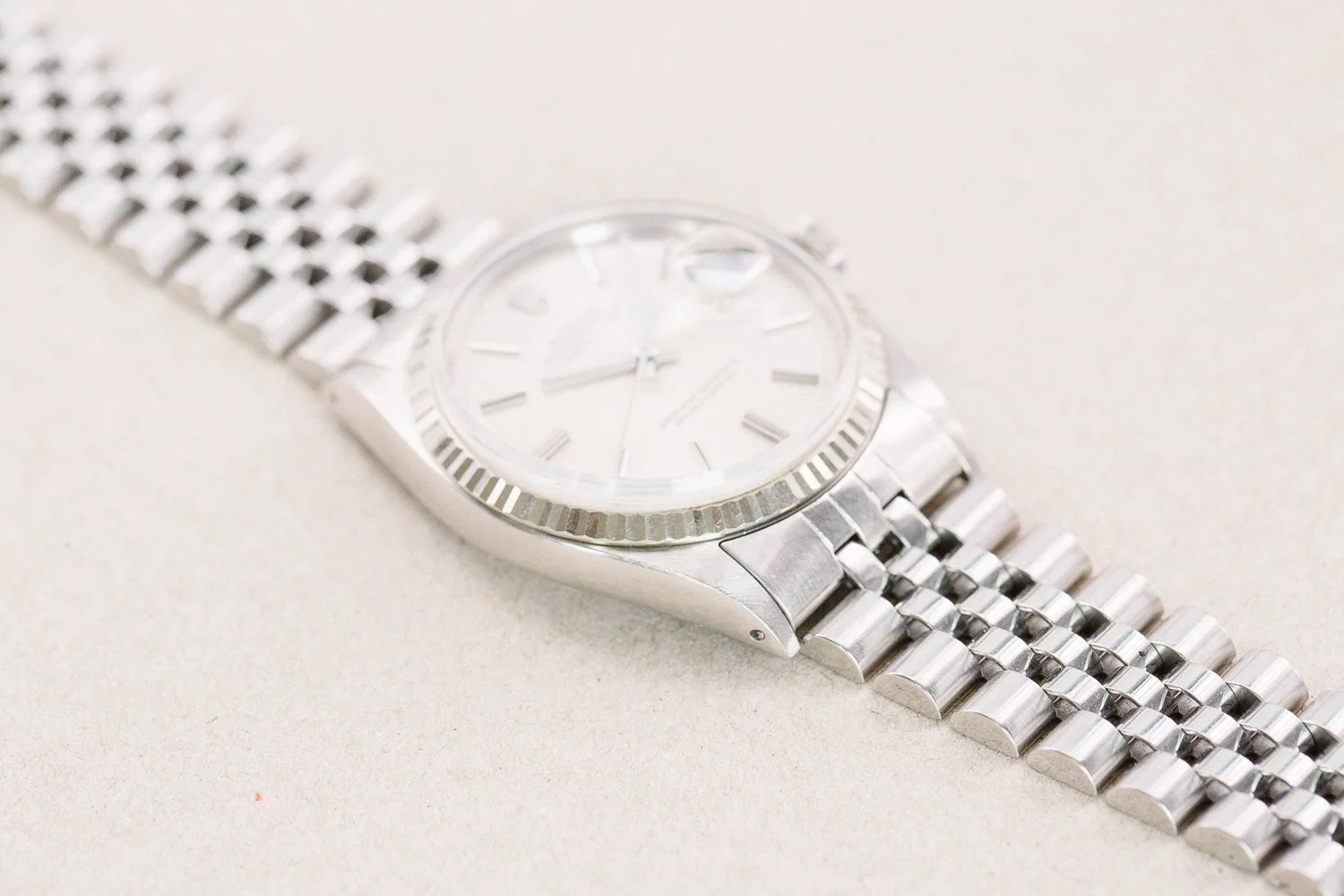 Rolex_1601_Datejust_Fluted_Jubilee_Silver_SIGMA_1971_4-2.jpg