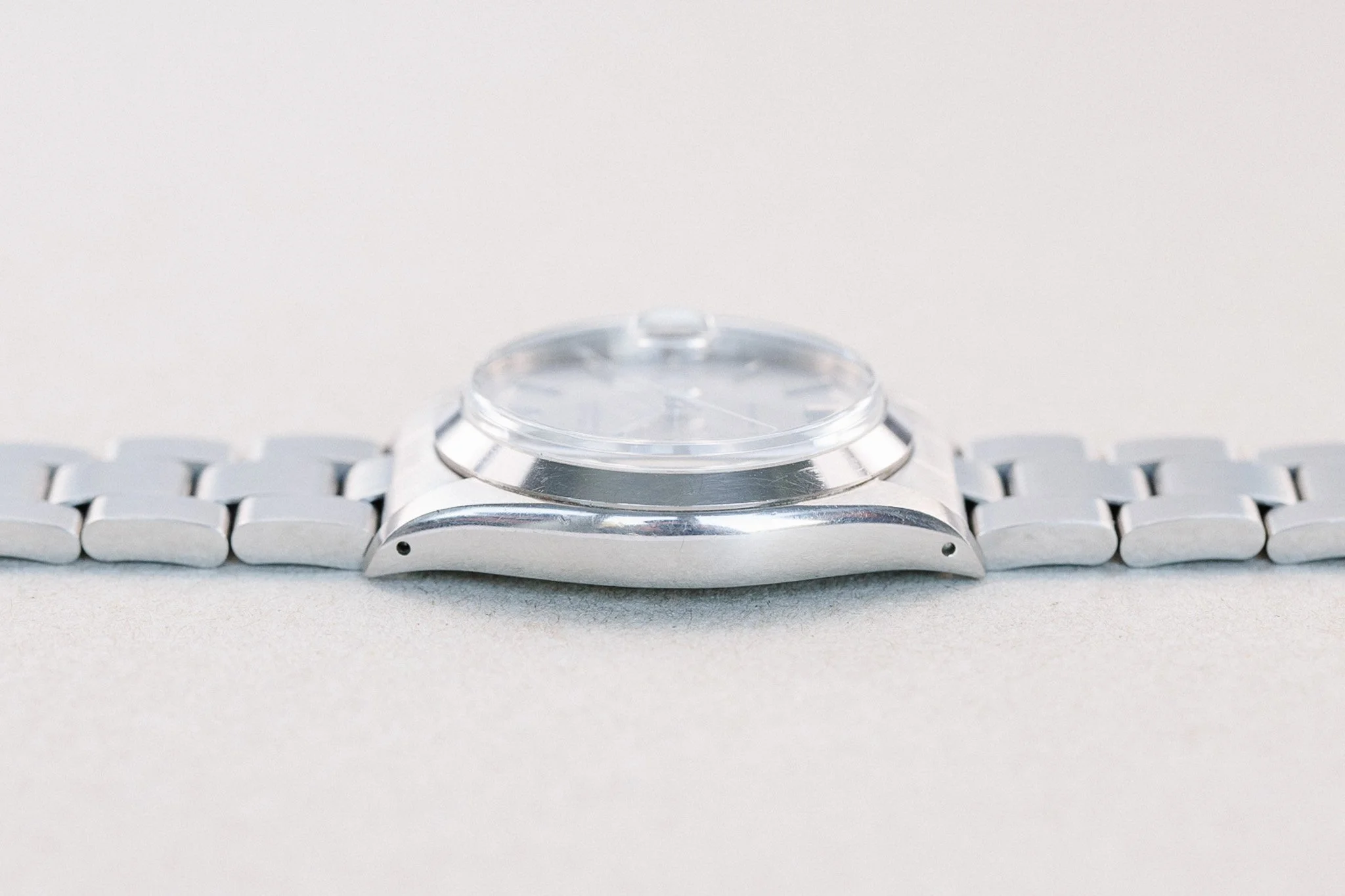 Rolex_6694_OysterDate_Mech_Steel_Light_Grey_Box_1983_6-4.jpg