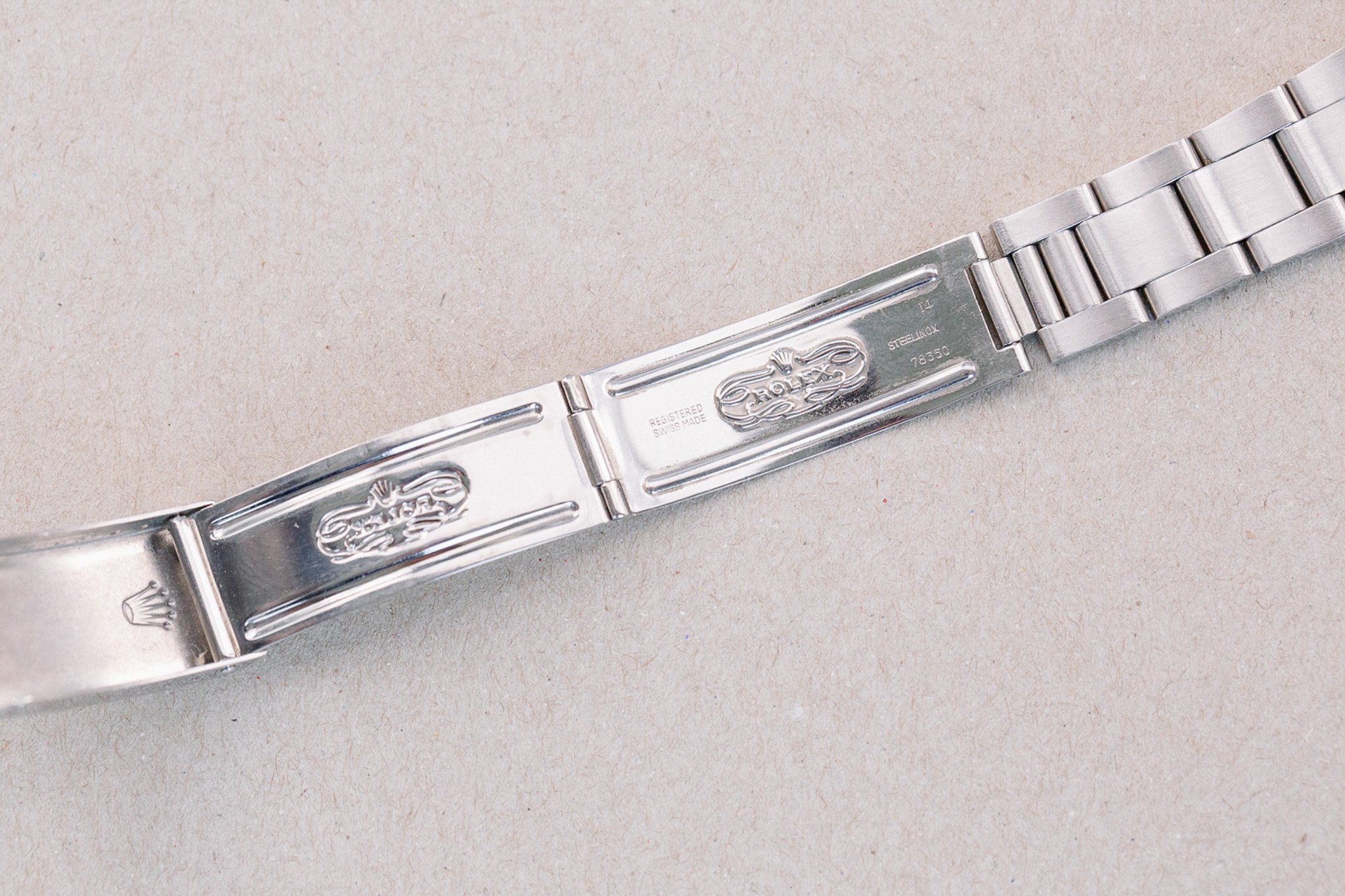 Rolex_6694_OysterDate_Mech_Steel_Light_Grey_Box_1983_11-4.jpg