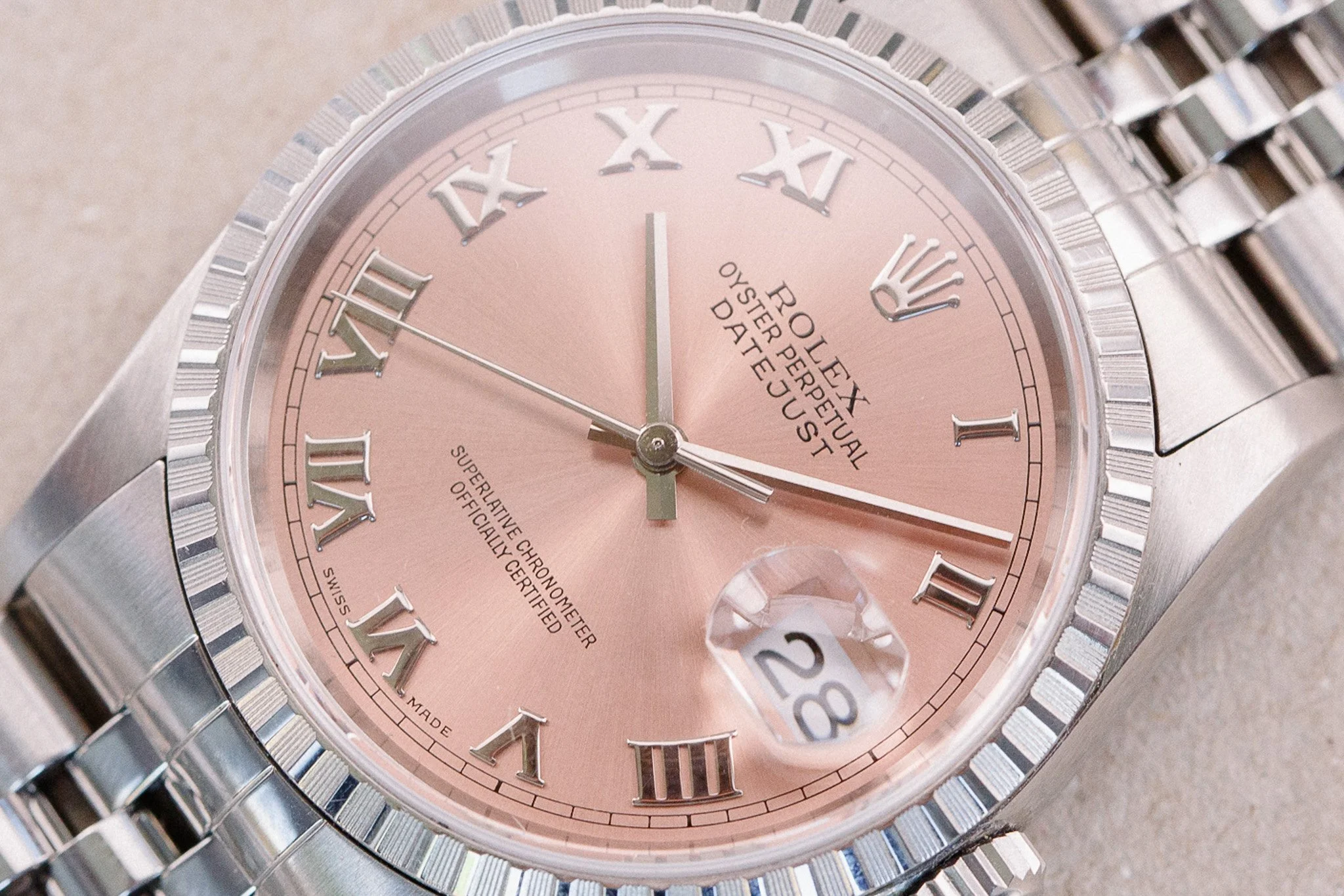 Rolex_16220_Datejust_Engine_Turned_Jubilee_Salmon_Copper_Box_Tag_2003_2004_22-2.jpg