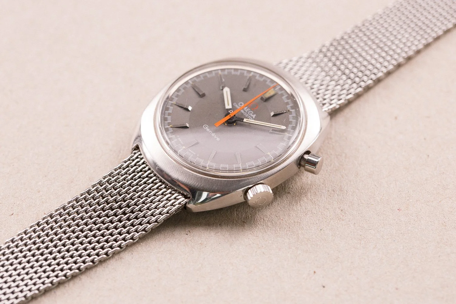 Omega_Chronostop_145.009_Mechanical_Original_Mesh_Bracelet_3.jpg