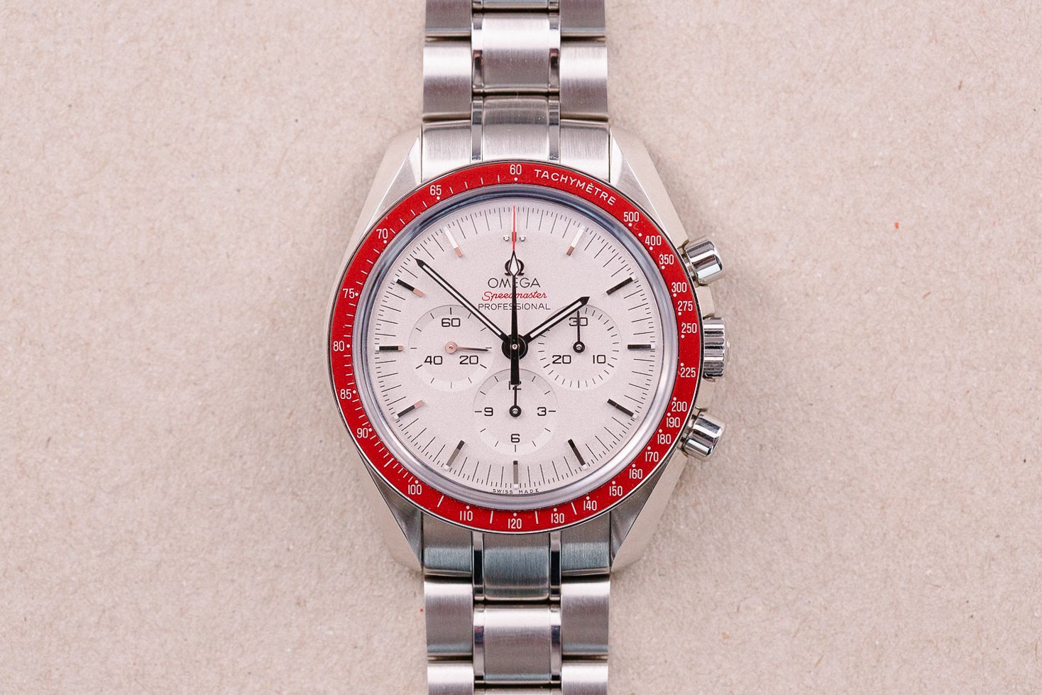 Omega_Speedmaster_Rising_Sun_Limited_Edition_Tokyo_Olympics_Full_Set_2-2.jpg