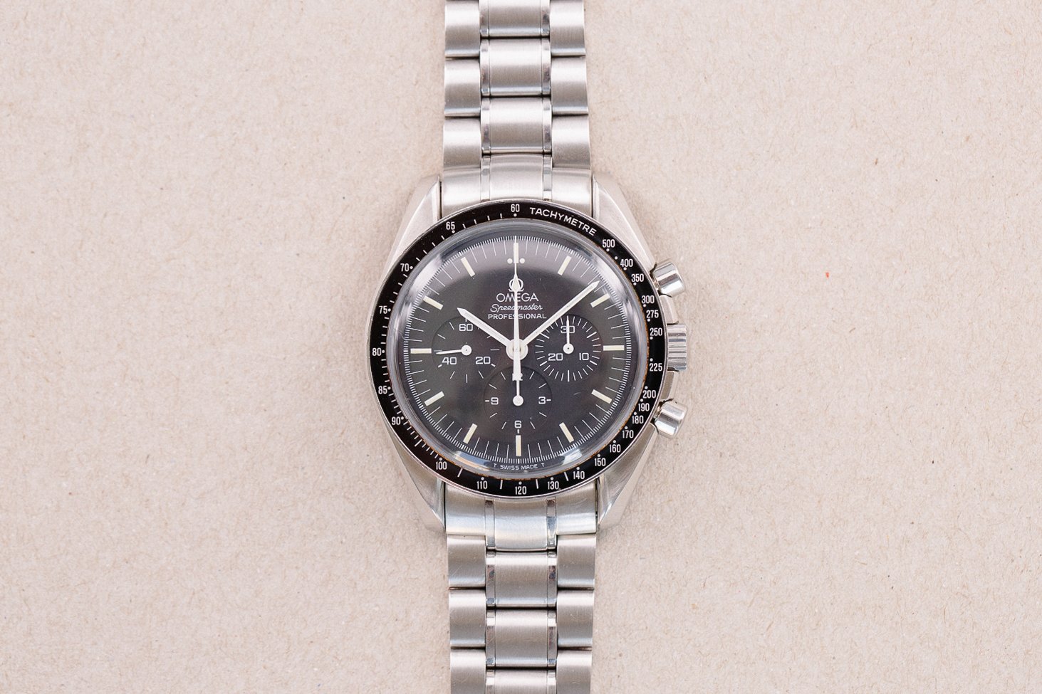 Omega_Speedmaster_Moonwatch_3590_Tritium_ADB_Box_Papers_1991_1-2.jpg