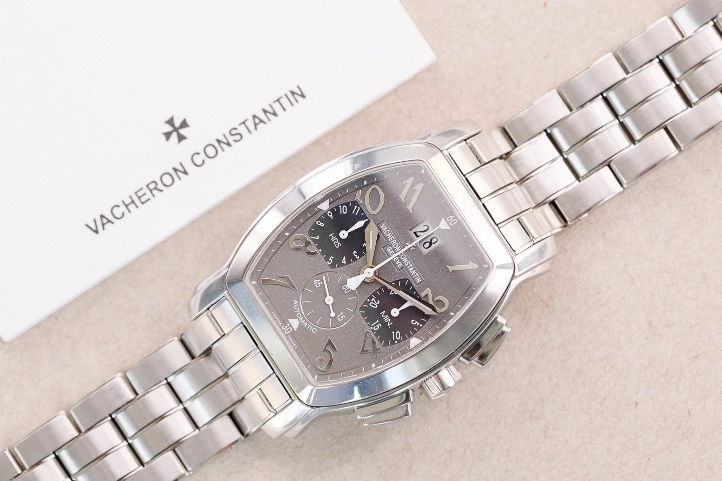 Vacheron_Constantin_Royal_Eagle_49145_Chronograph_Grey_Box_13-2.jpg