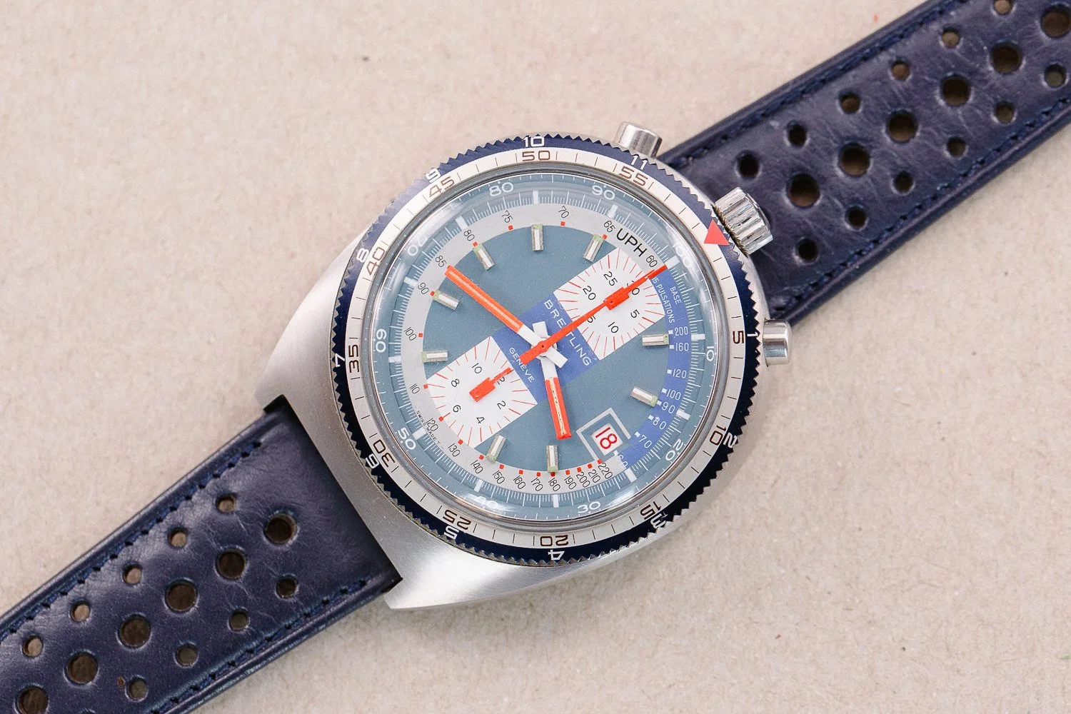 Breitling_Bullhead_7101_NOS_Blue_7740_Chronograph_Rodania_Strap_Vintage_1971_15-2.jpg