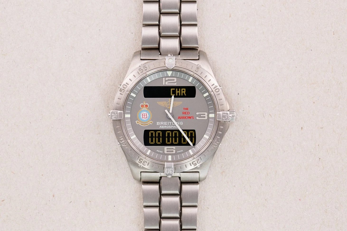 Breitling_Aerospace_Red_Arrows_Edition_Titanium_1990s_2-2.jpg