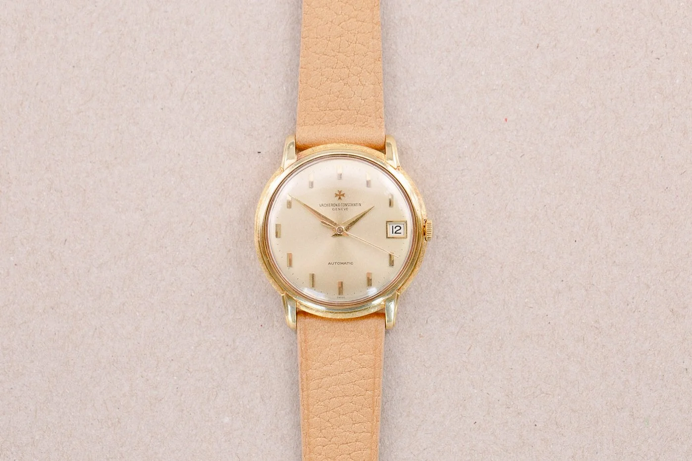 Vacheron_Constantin_6394Q_18ct_Gold_Rare_Vertical_Baton_1960s_1-2.jpg