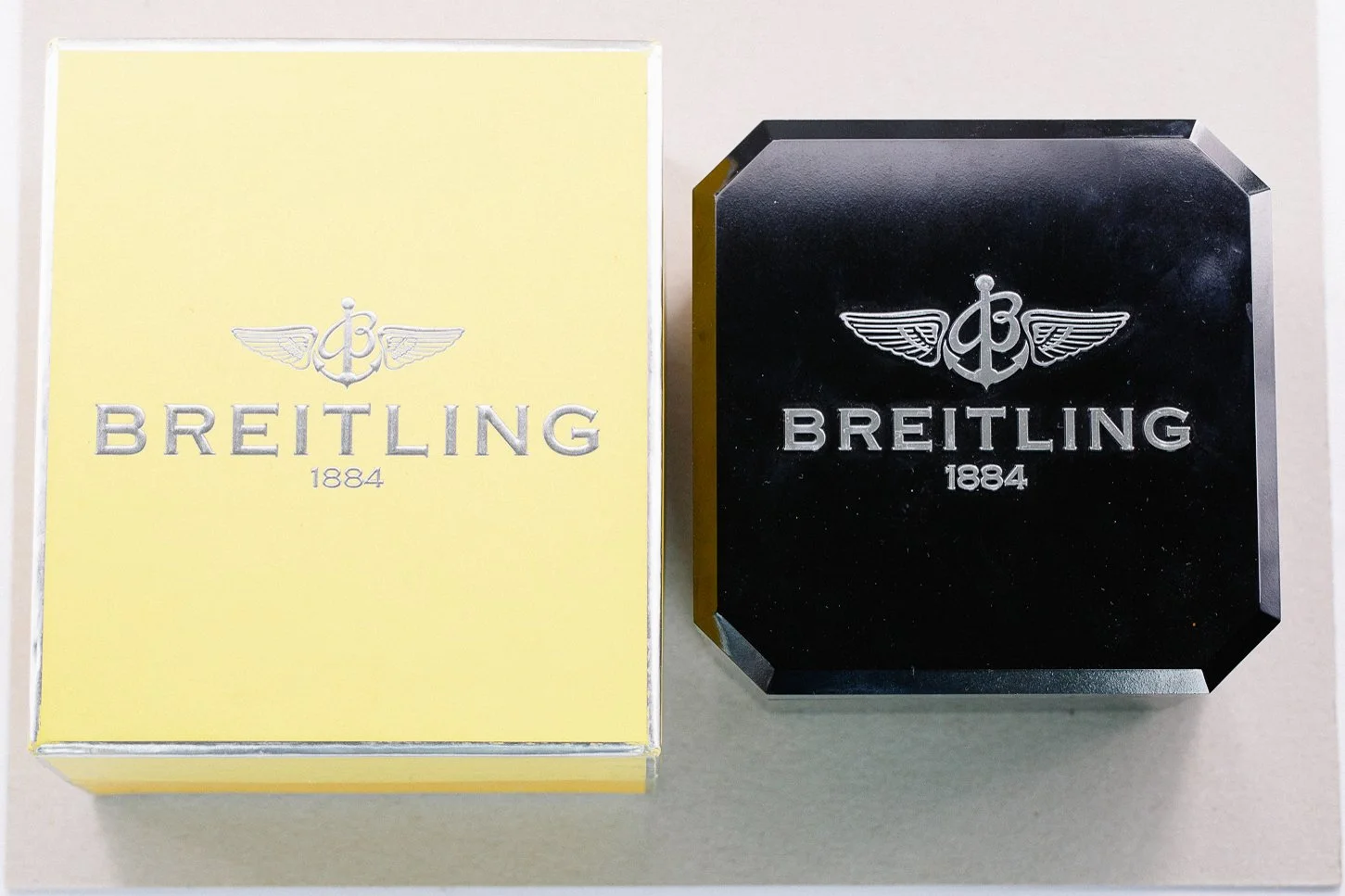 Breitling_Avenger_Seawolf_Grey_Pro2_Titanium_Box_Papers_2002_E17370_16-2.jpg