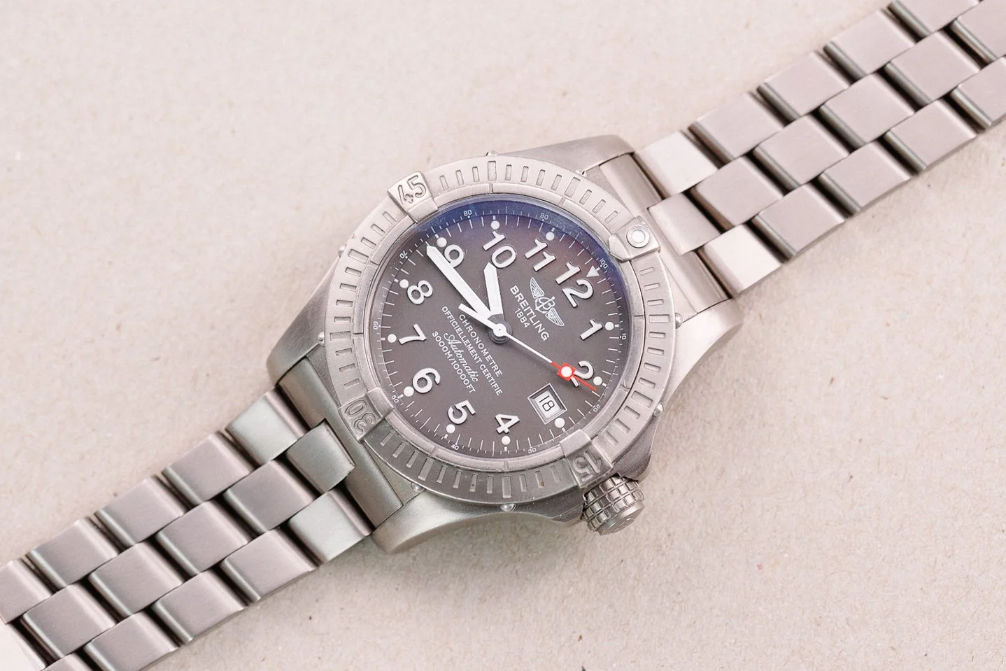 Breitling_Avenger_Seawolf_Grey_Pro2_Titanium_Box_Papers_2002_E17370_14-2.jpg