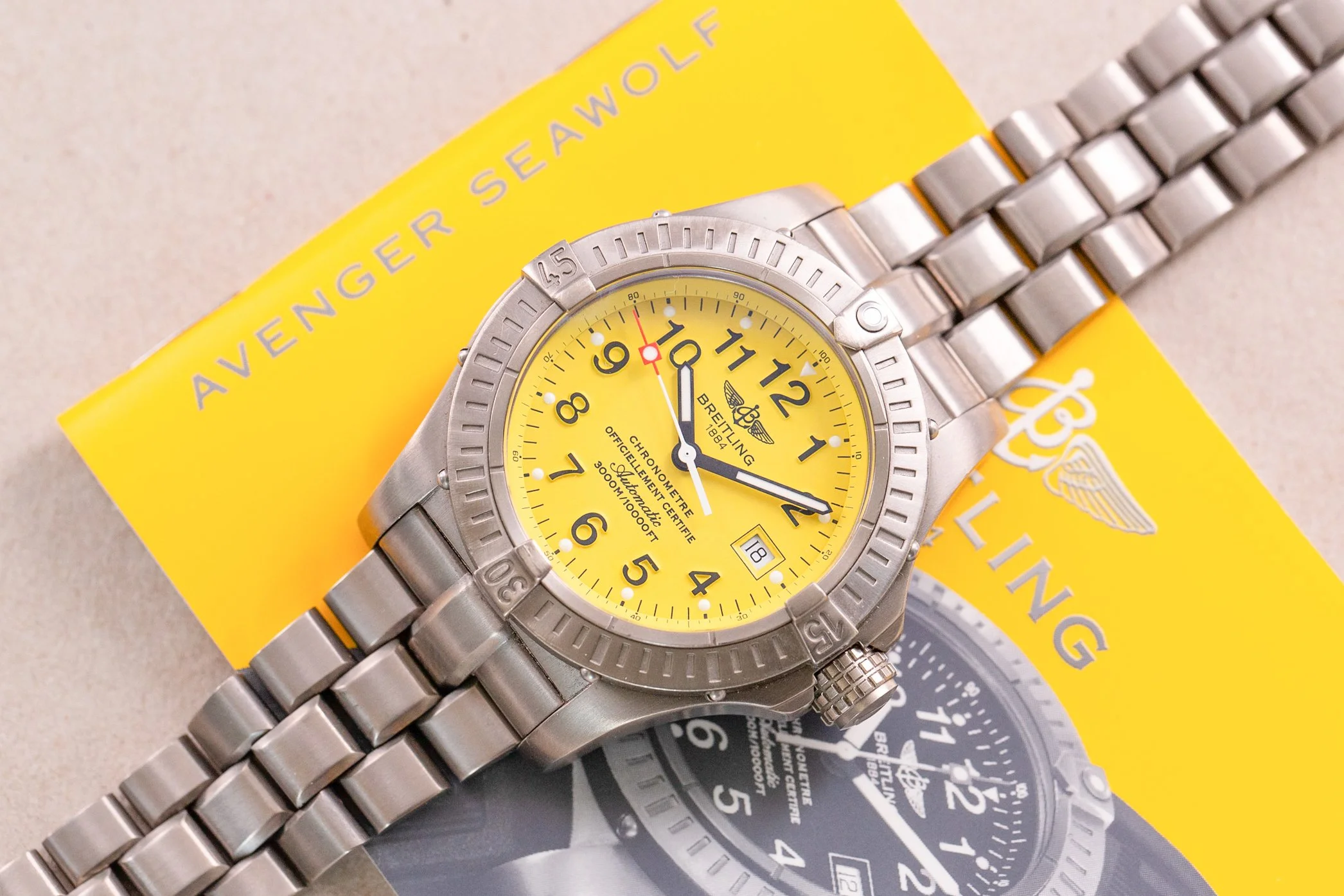 Breitling_Avenger_Seawolf_Yellow_Titanium_E17370_Full_Set_2003_25-3.jpg