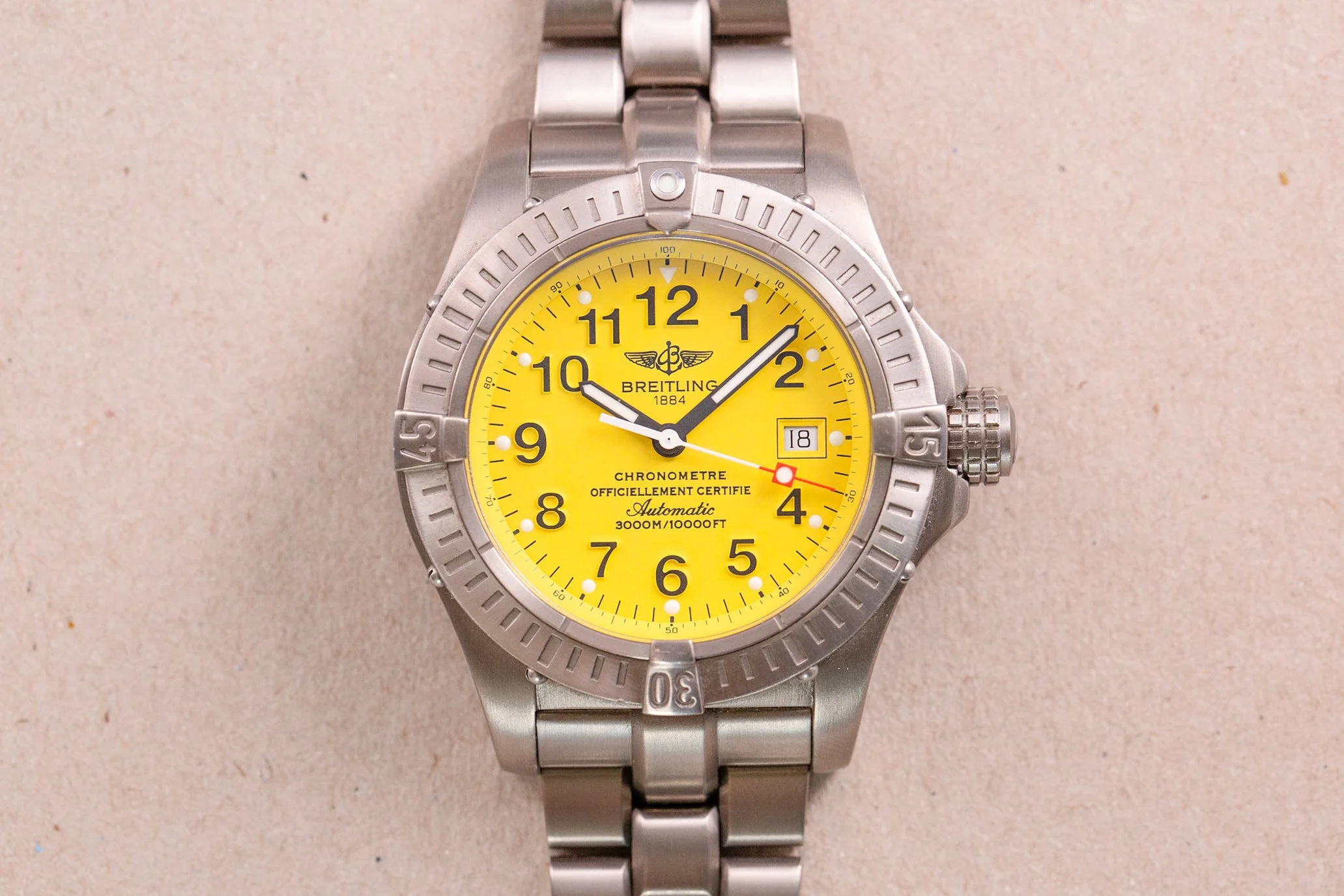 Breitling_Avenger_Seawolf_Yellow_Titanium_E17370_Full_Set_2003_2-2.jpg