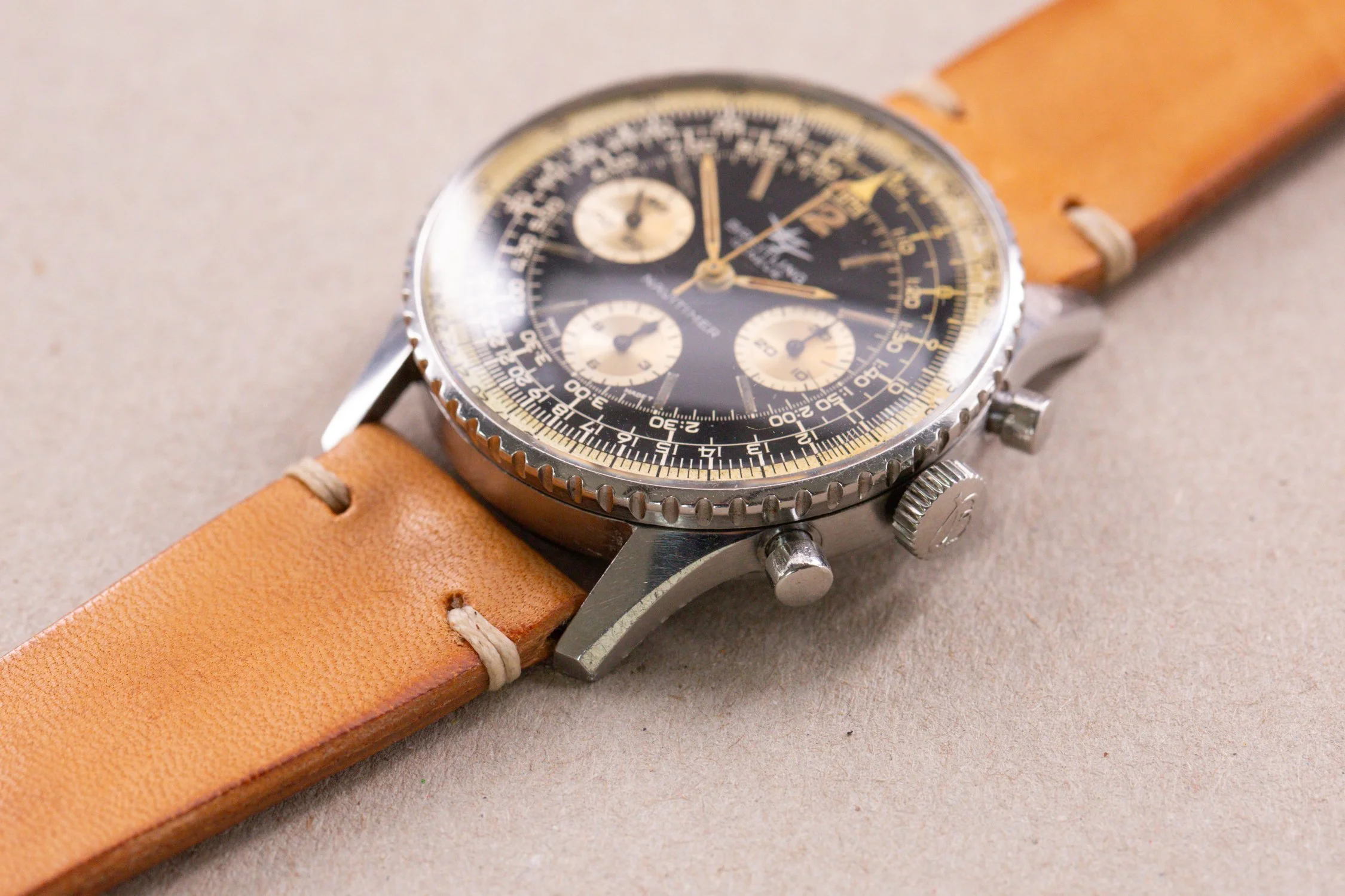 Breitling_806_Navitimer_Pumpkin_Khaki_Patina_Vintage_1966_13.jpg