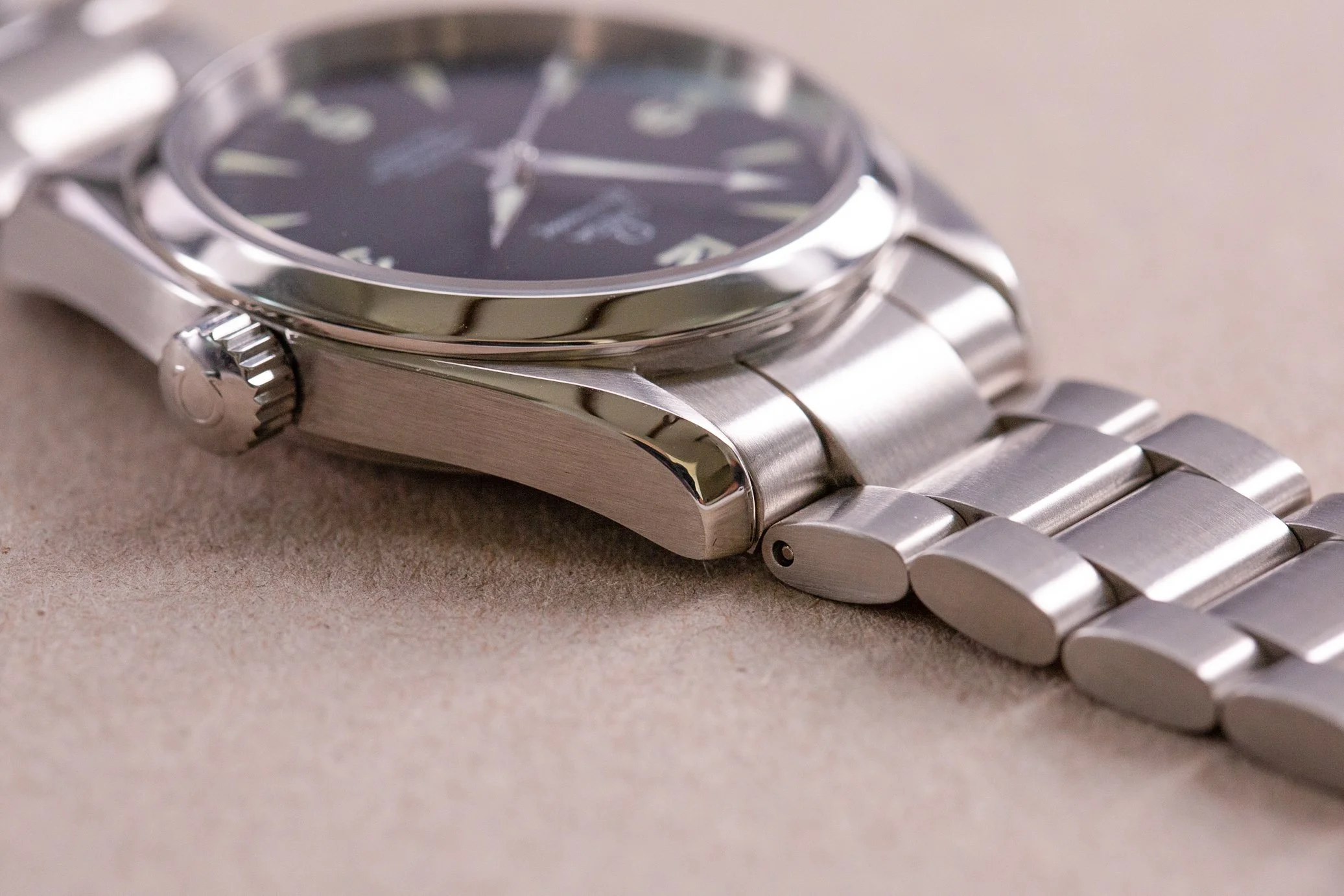 Omega_Railmaster_36mm_2504_Aqua_Terra_Full_Set_8-2.jpg