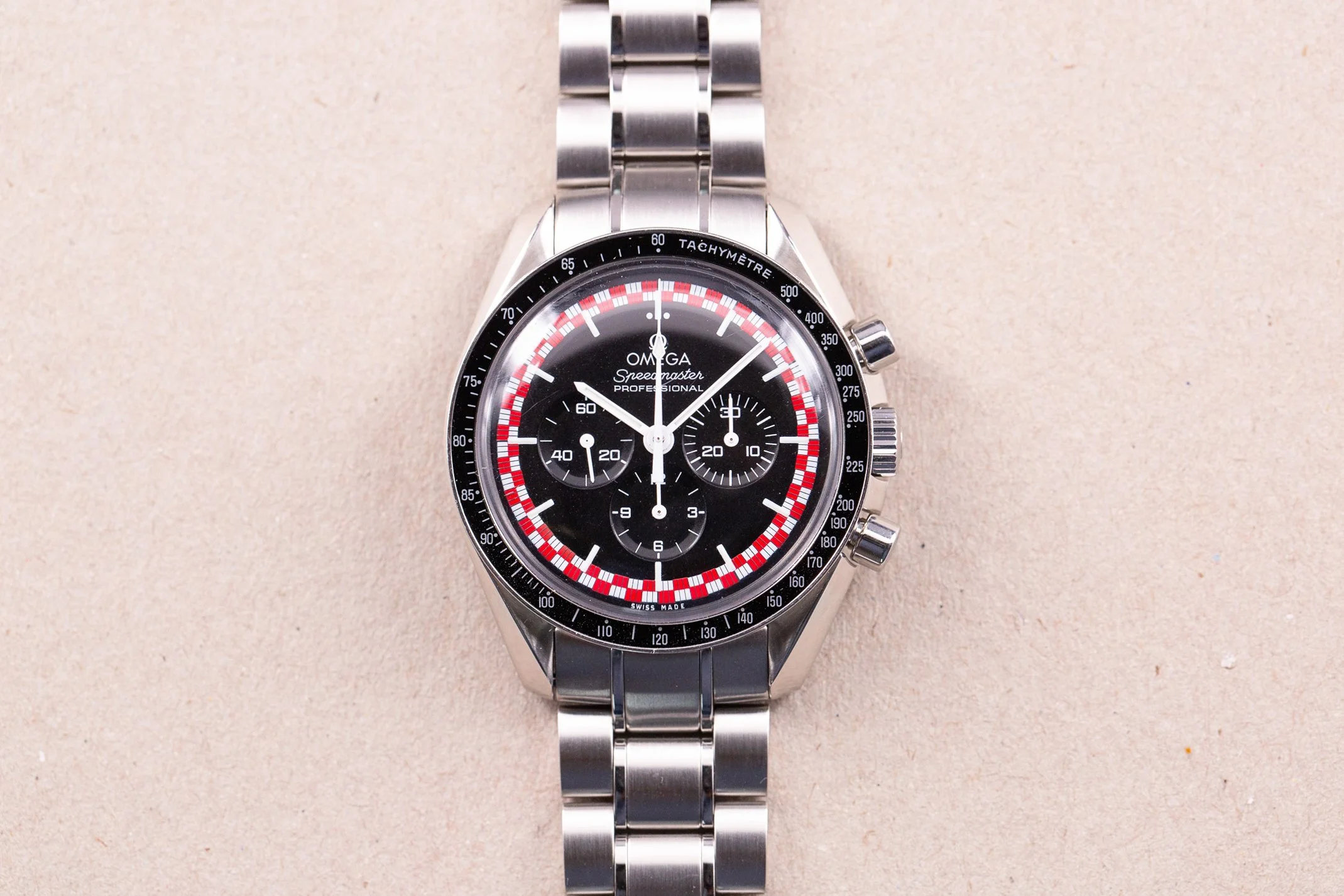 Omega_Speedmaster_Tin_Tin_Moonwatch_Racing_Mint_Full_Set_2-2.jpg