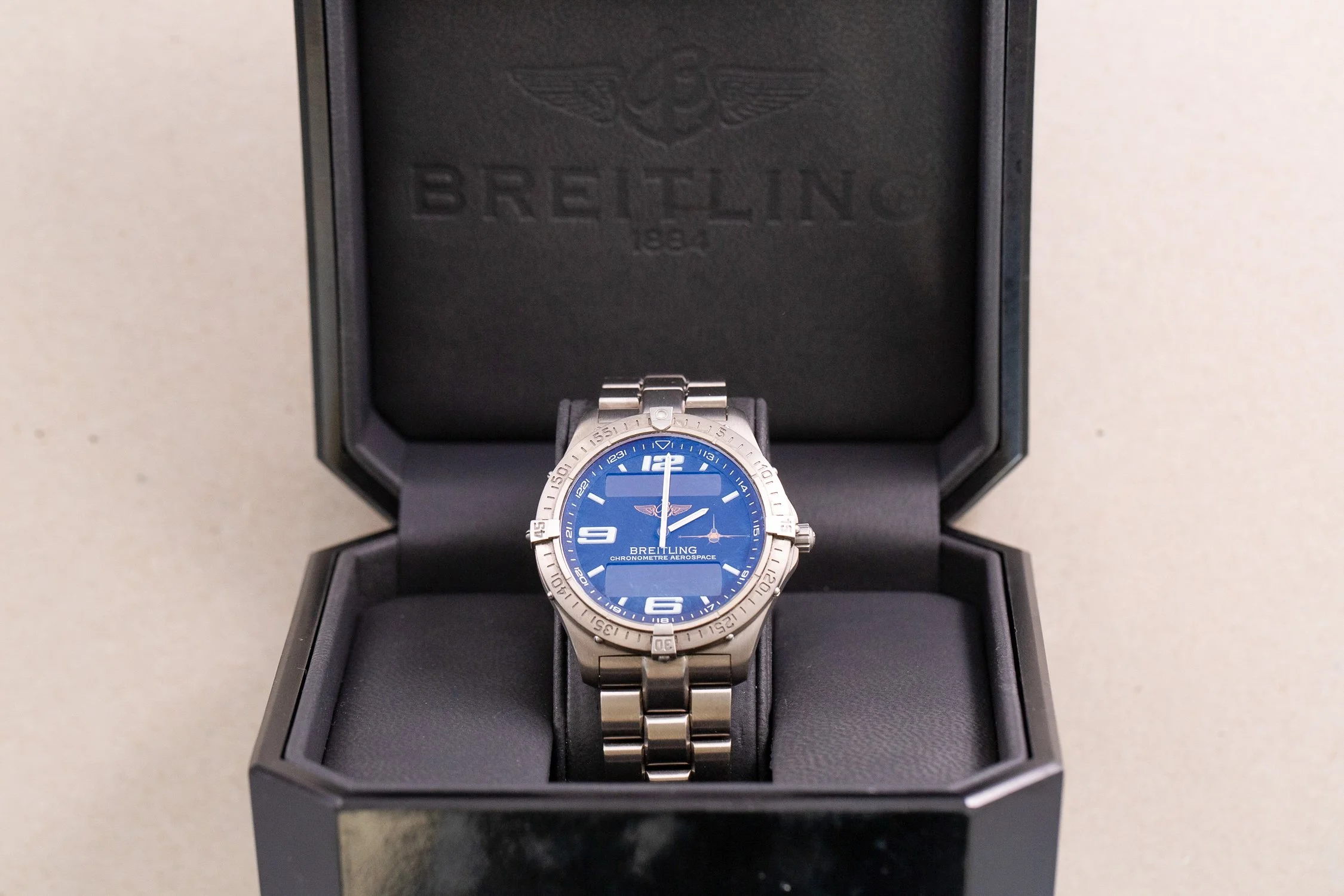Breitling_Aerospace_F16_Fighter_Jet_Limited_Edition_Titanium_Full_Set_2000s_15-2.jpg