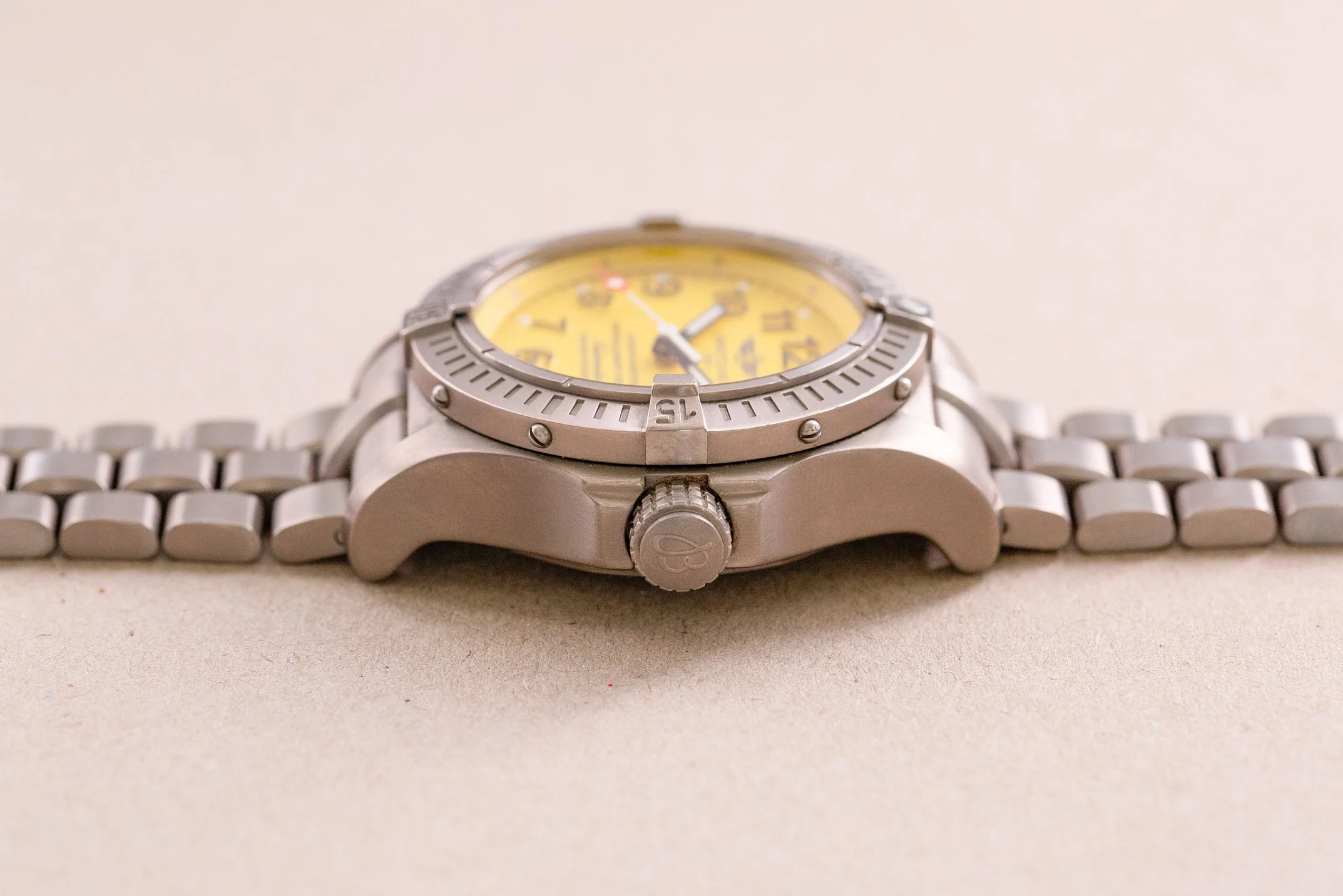 Breitling_Avenger_Seawolf_Yellow_Titanium_E17370_Full_Set_2003_13-2.jpg