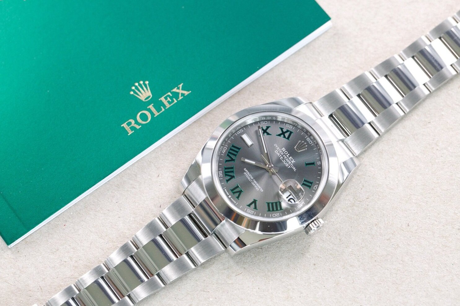 Rolex_Wimbledon_Datejust_41_Full_Set_126300_New_2020_15.jpg
