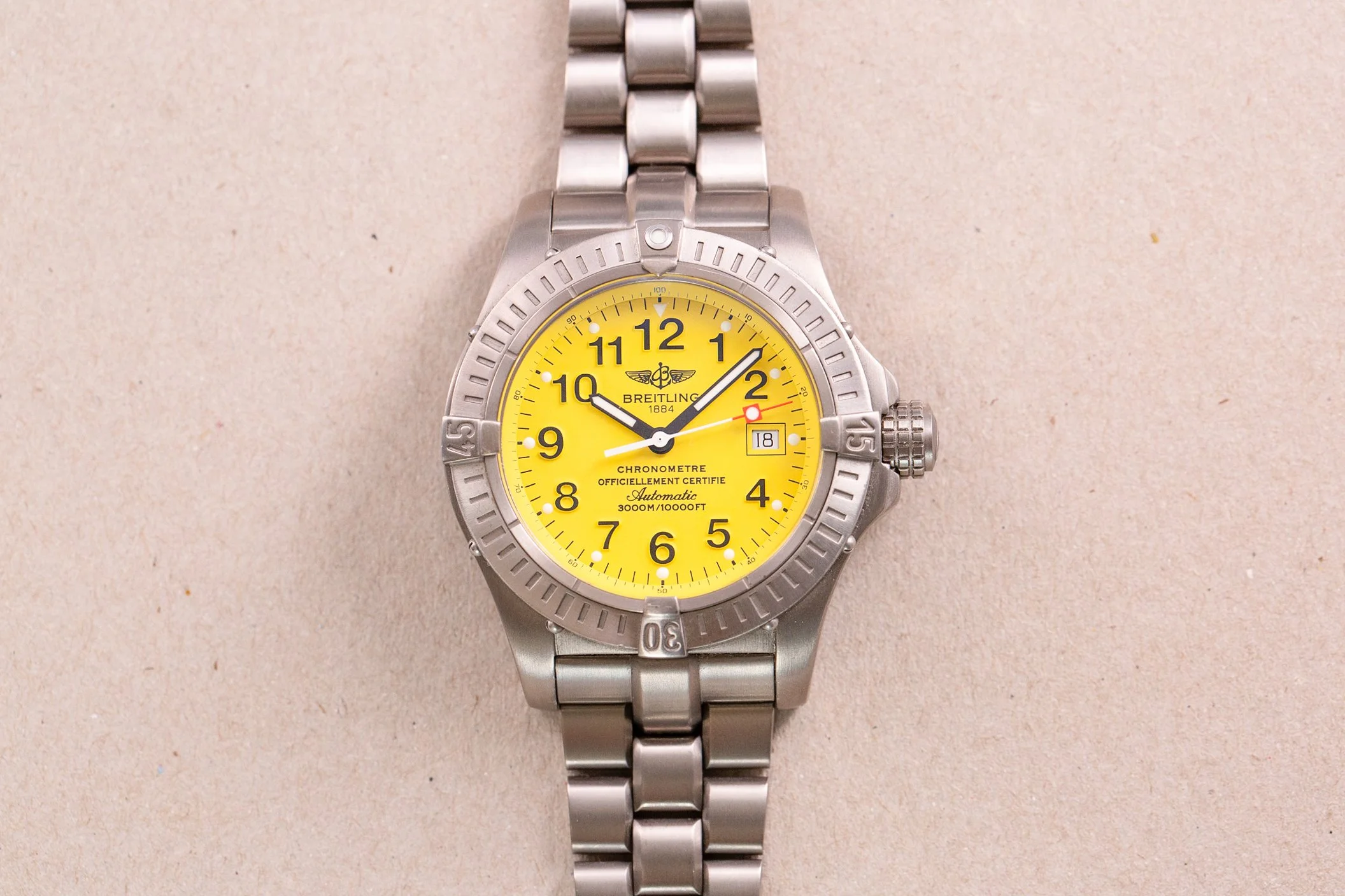 Breitling_Avenger_Seawolf_Yellow_Titanium_E17370_Full_Set_2003_1-2.jpg