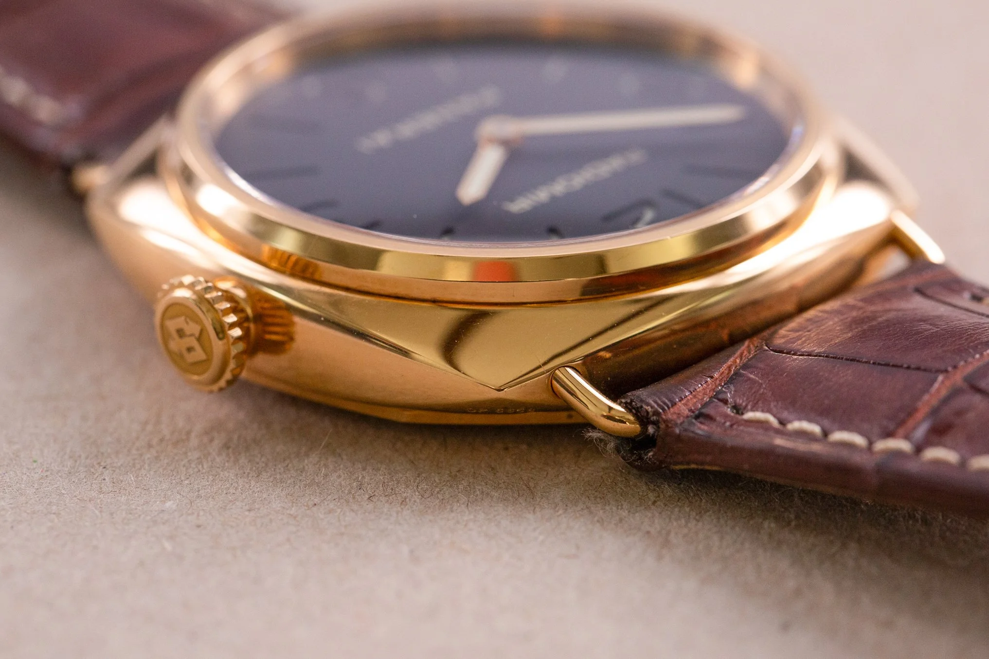 Panerai_Radiomir_PAM231_Rose_Gold_18ct_Base_45mm_Full_Set_2006_8-2.jpg