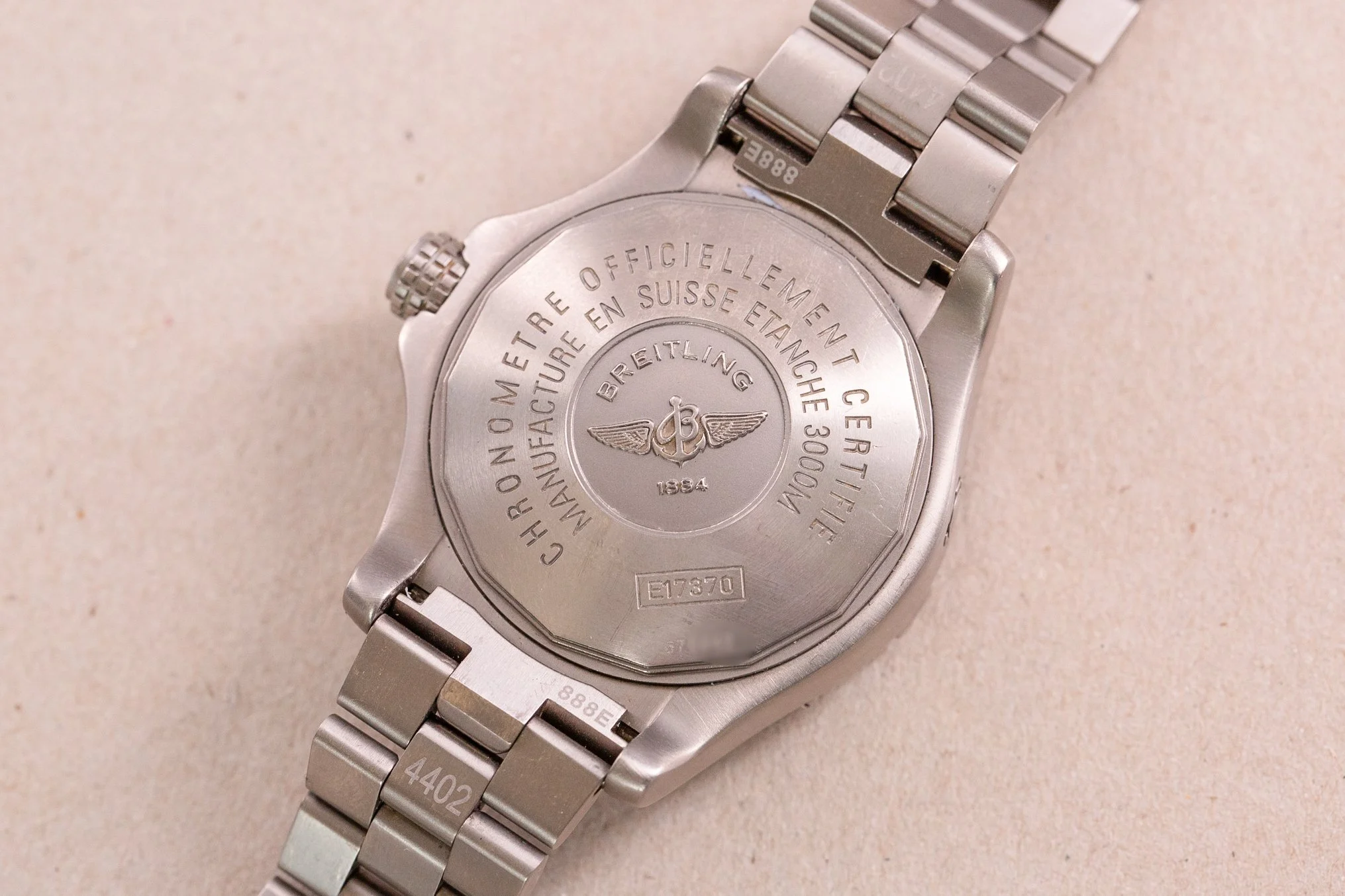 Breitling_Avenger_Seawolf_Yellow_Titanium_E17370_Full_Set_2003_15-2.jpg