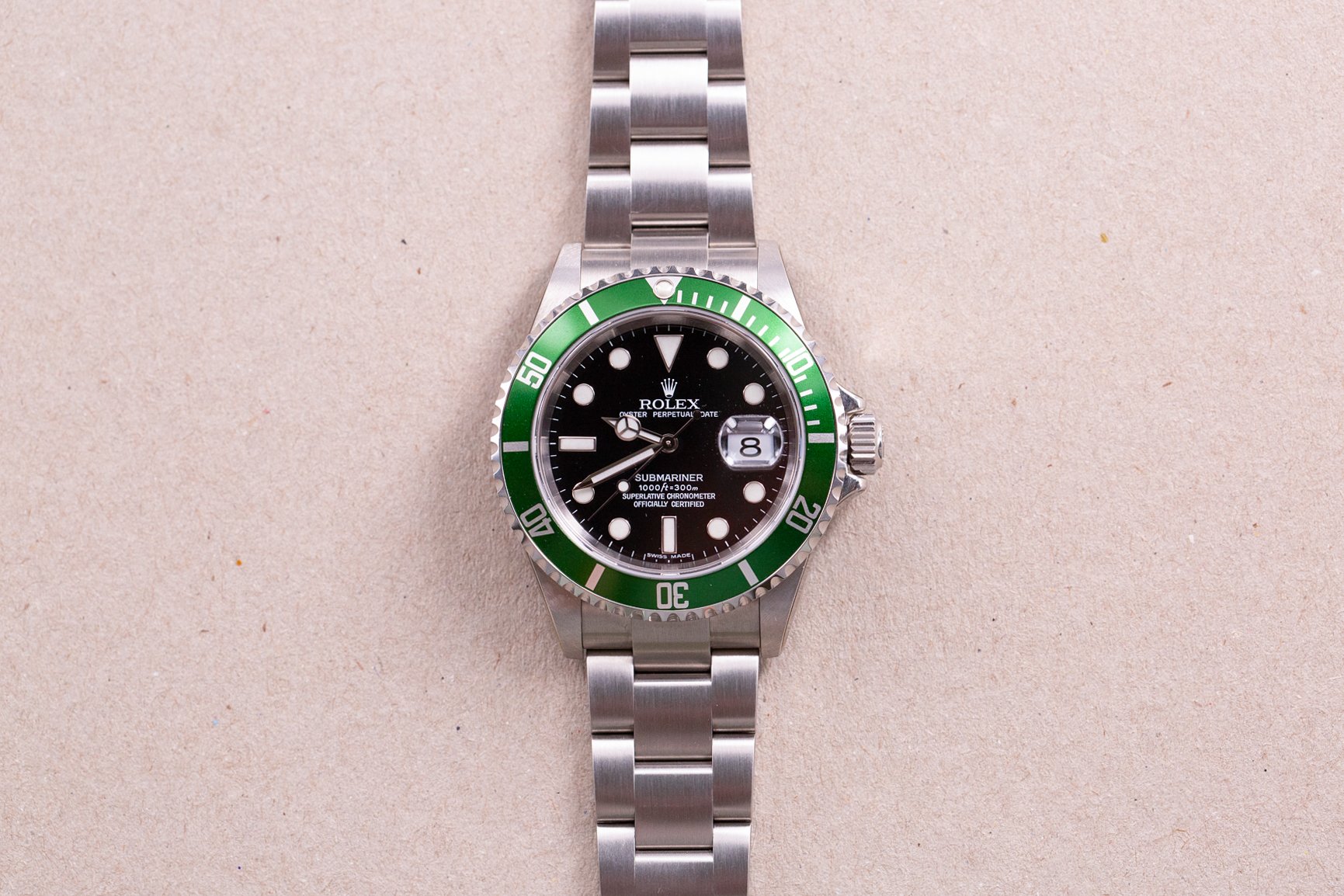 Rolex_16610LV_Submariner_Date_Green_Bezel_NOS_Stickers_Full_Set_2006_1.jpg