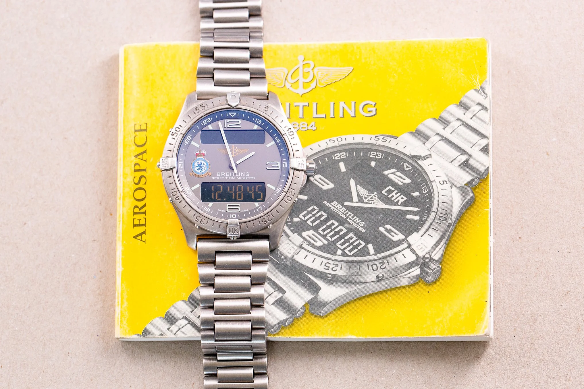 Breitling_Aerospace_54_Squadron_RAF_Limited_Edition_Titanium_1990s_18-2.jpg