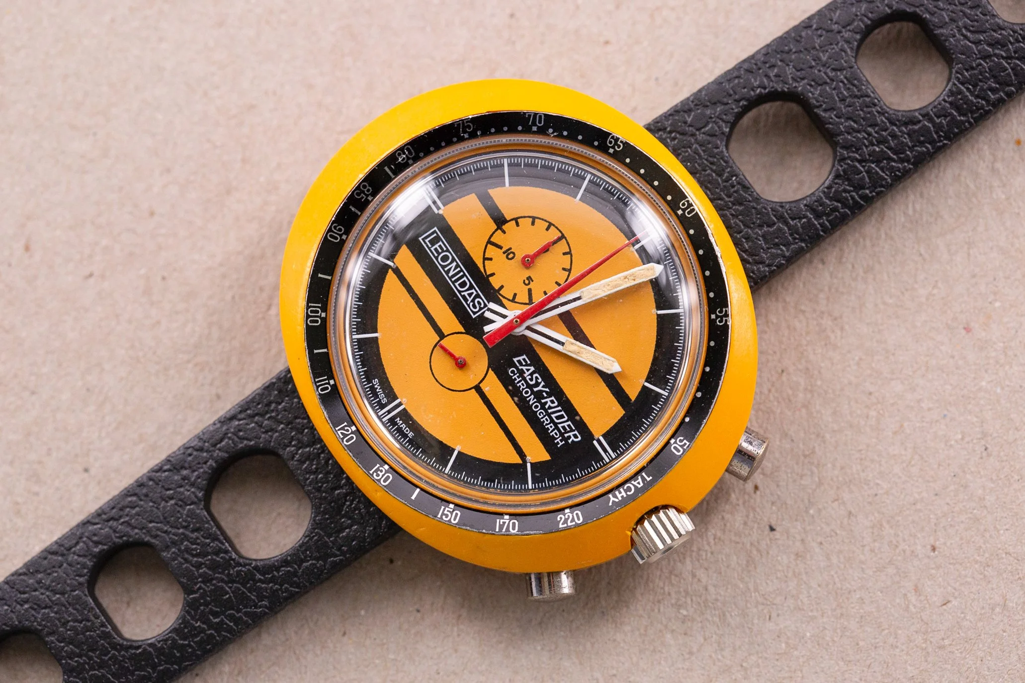 Leonidas_EasyRider_Orange_Chronograph_Vintage_1970s_A_8-2.jpg