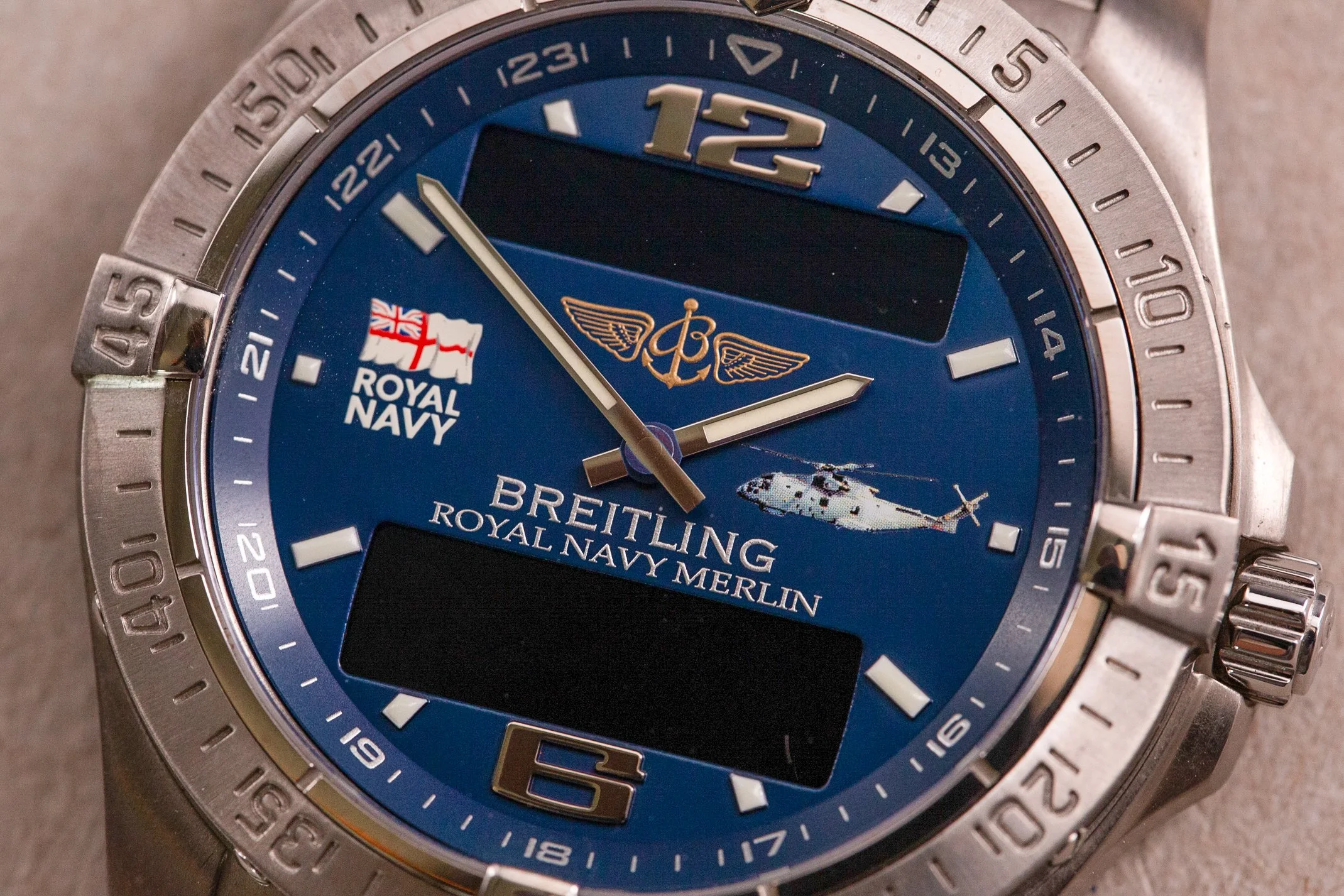Breitling_Aerospace_Avantage_Royal_Navy_Merlin_Helicopter_NOS_Set_Limited_Edition_5-2.jpg