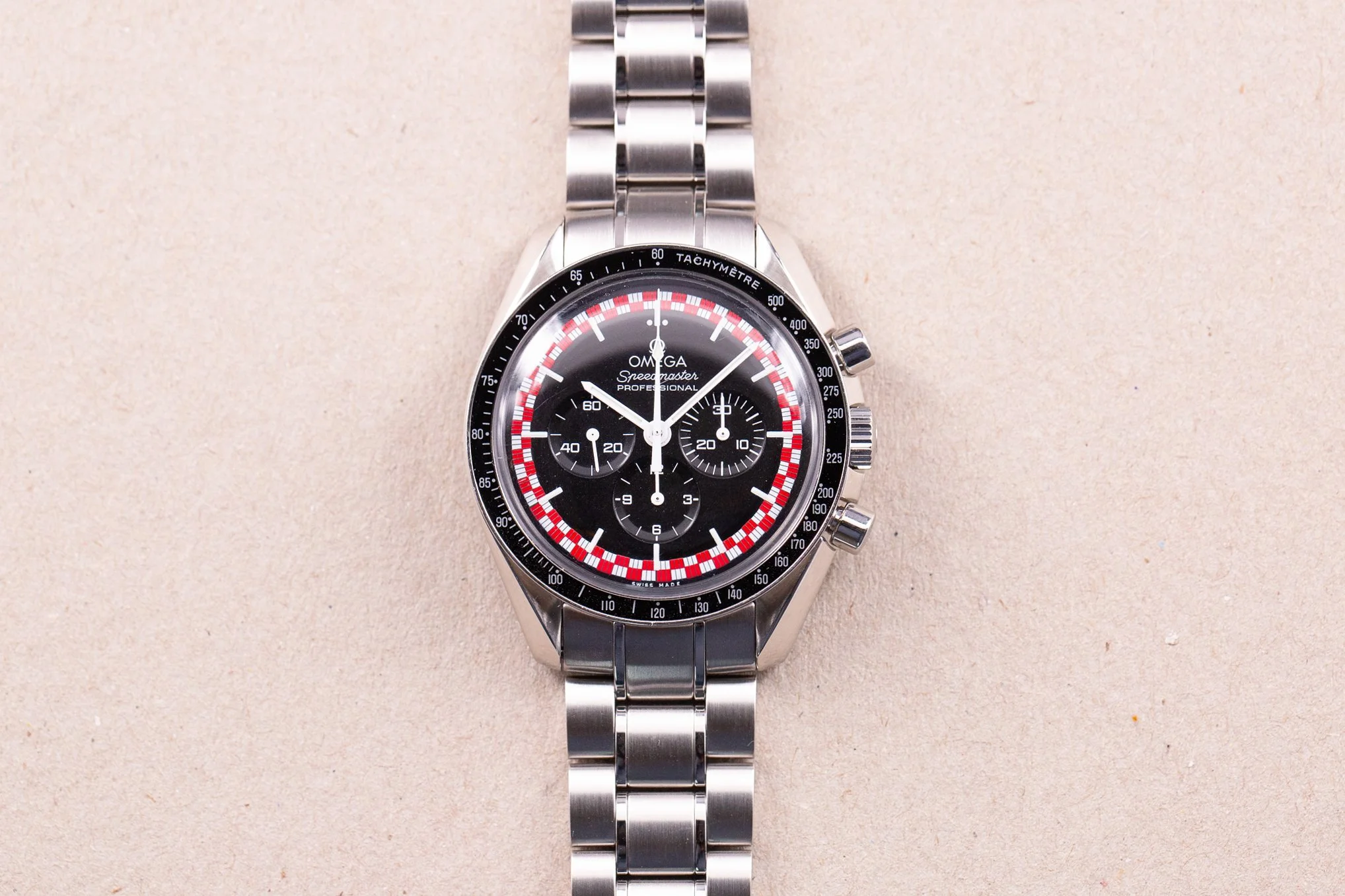 Omega_Speedmaster_Tin_Tin_Moonwatch_Racing_Mint_Full_Set_1-2.jpg