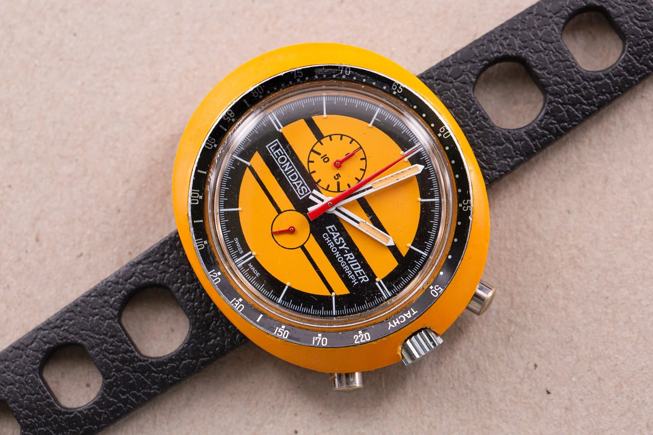 Leonidas_EasyRider_Orange_Chronograph_Vintage_1970s_B_6-2.jpg