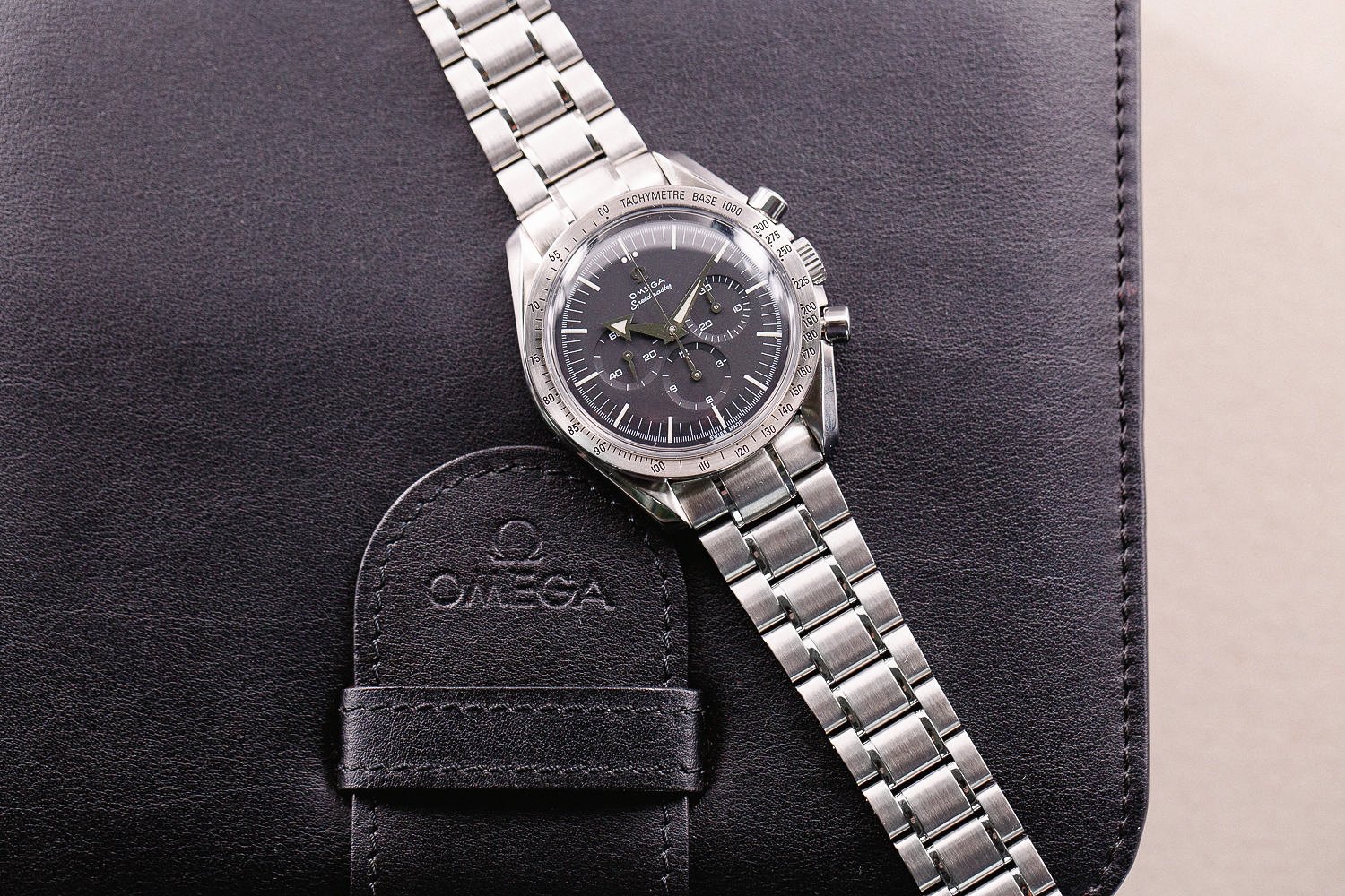 Omega_Speedmaster_ReIssue_1957_Broad_Arrow_Box_Papers_1997_21-2.jpg