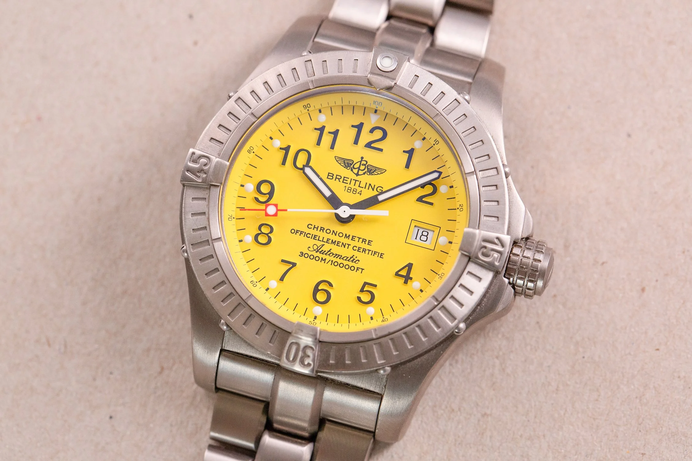 Breitling_Avenger_Seawolf_Yellow_Titanium_E17370_Full_Set_2003_3-2.jpg