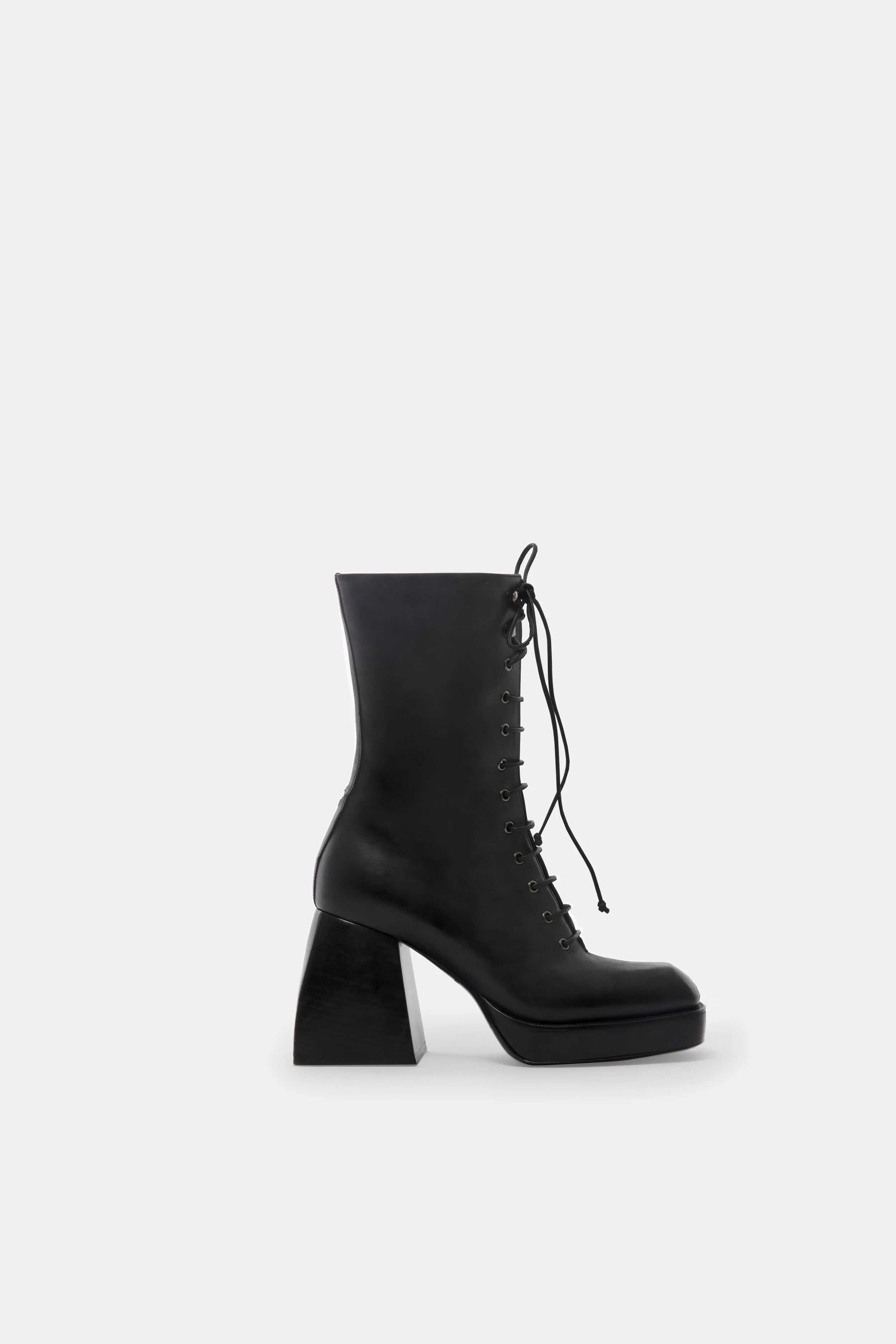 Bulla Lace Up Black Soul 