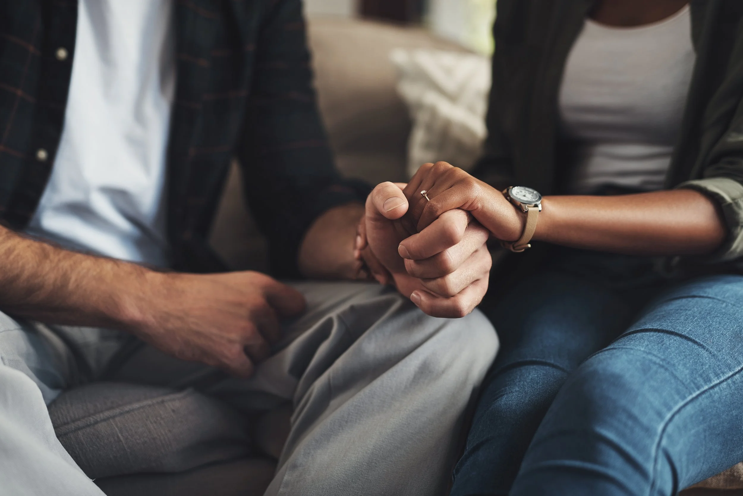 EP_CoupleHoldingHands.jpg