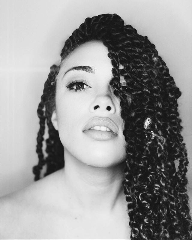 Part time love is not in my destiny 💋
.
.
.
.
Hair @tashtakeover .
.
#portraitphotography #selfportrait #blackandwhitephotography #passiontwists #protectivestyles #woc #mixxedchicks