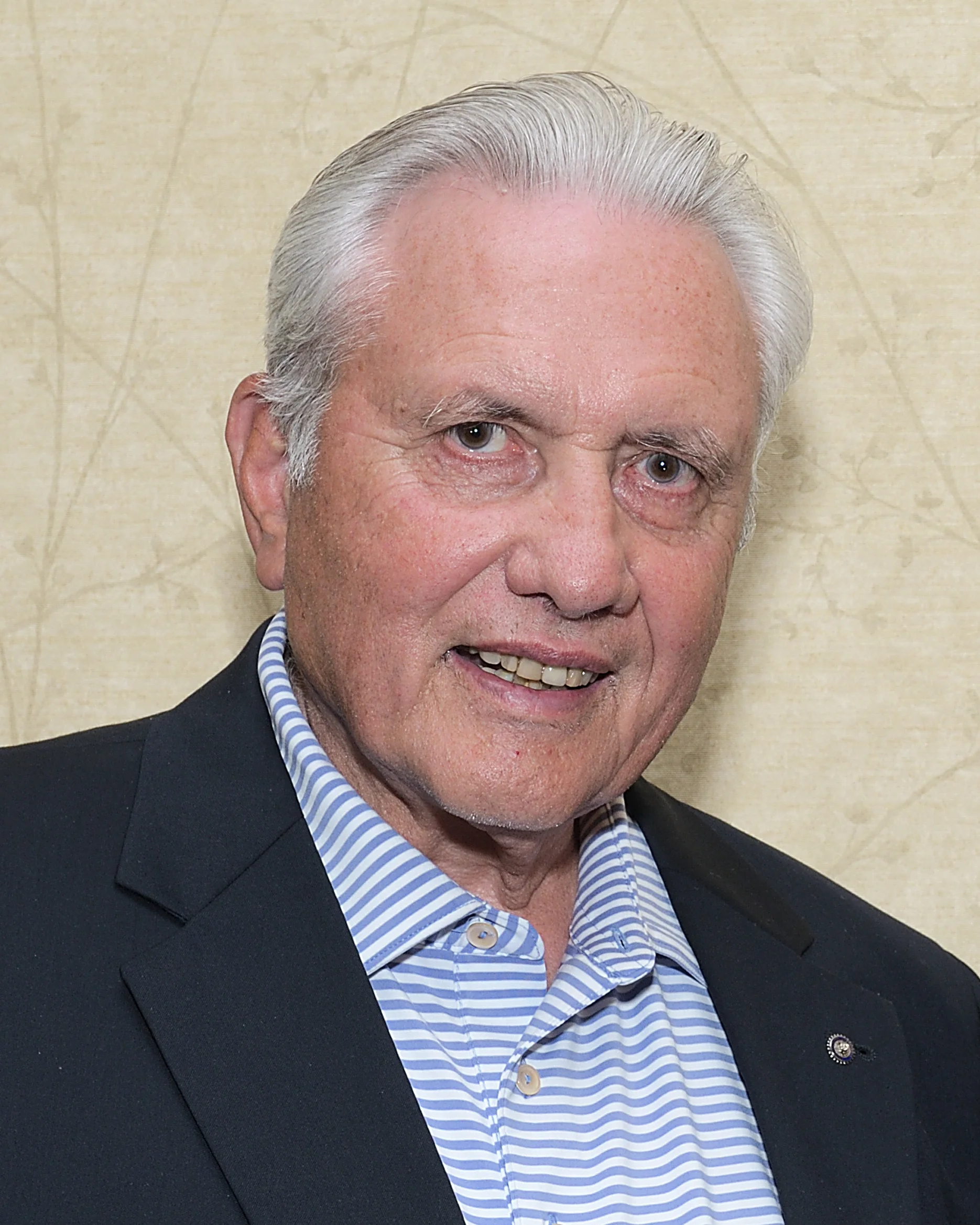 Jim Rohrer is a retired businessman who writes a political column his a local newspaper, Thecanyoncourier.com. He writes because he believes that our problems are solvable if we will work together. His articles promote the Rotary four-way test…Is it the truth? Is it fair to all concerned? Will it build goodwill and better friendships? Will it be beneficial to all concerned? Email: jimrohrer@theloyaltypartners.com