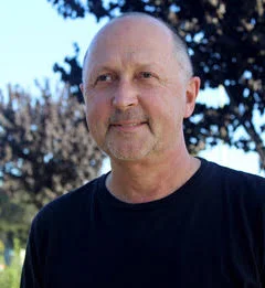 Prior to the formation of the consultancy Einstellung Labs, Alexander Zwissler was Executive Director/ CEO of Chabot Space & Science Center and The Fort Mason Foundation. Zwissler serves in the leadership of both local and national non-profits. In his free time he can be found mountain biking and planning to become a poet. Email: zwissler@einstellunglabs.com
