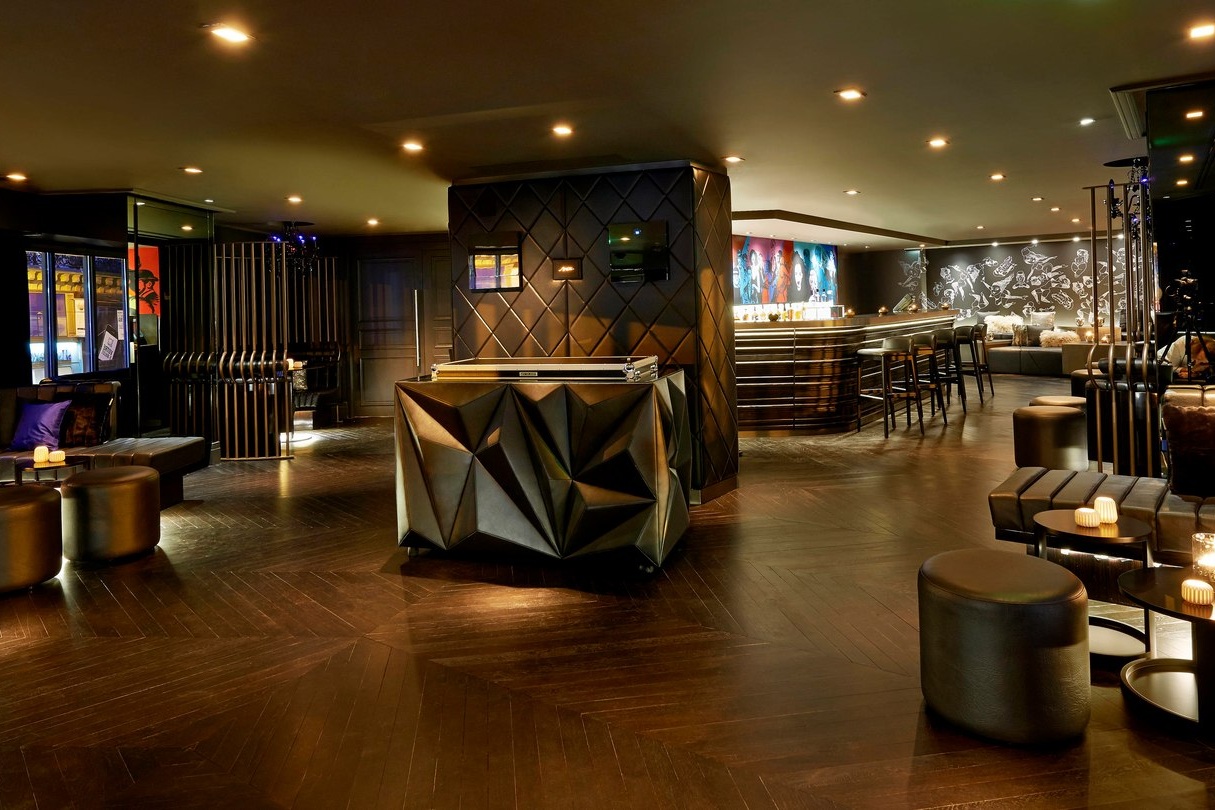 parwh-bar-7907-hor-wide.jpg