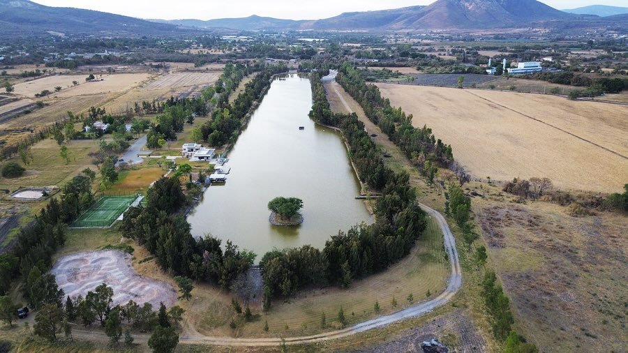 Just your average Mexican ski lake... NOT! 😎