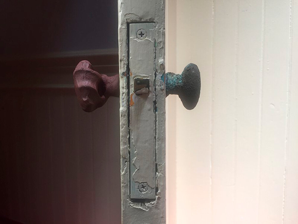 Door Knob (hand held)