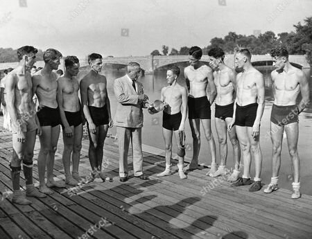 1936-olympics-rowing-team-princeton-usa-shutterstock-editorial-6655453a.jpg
