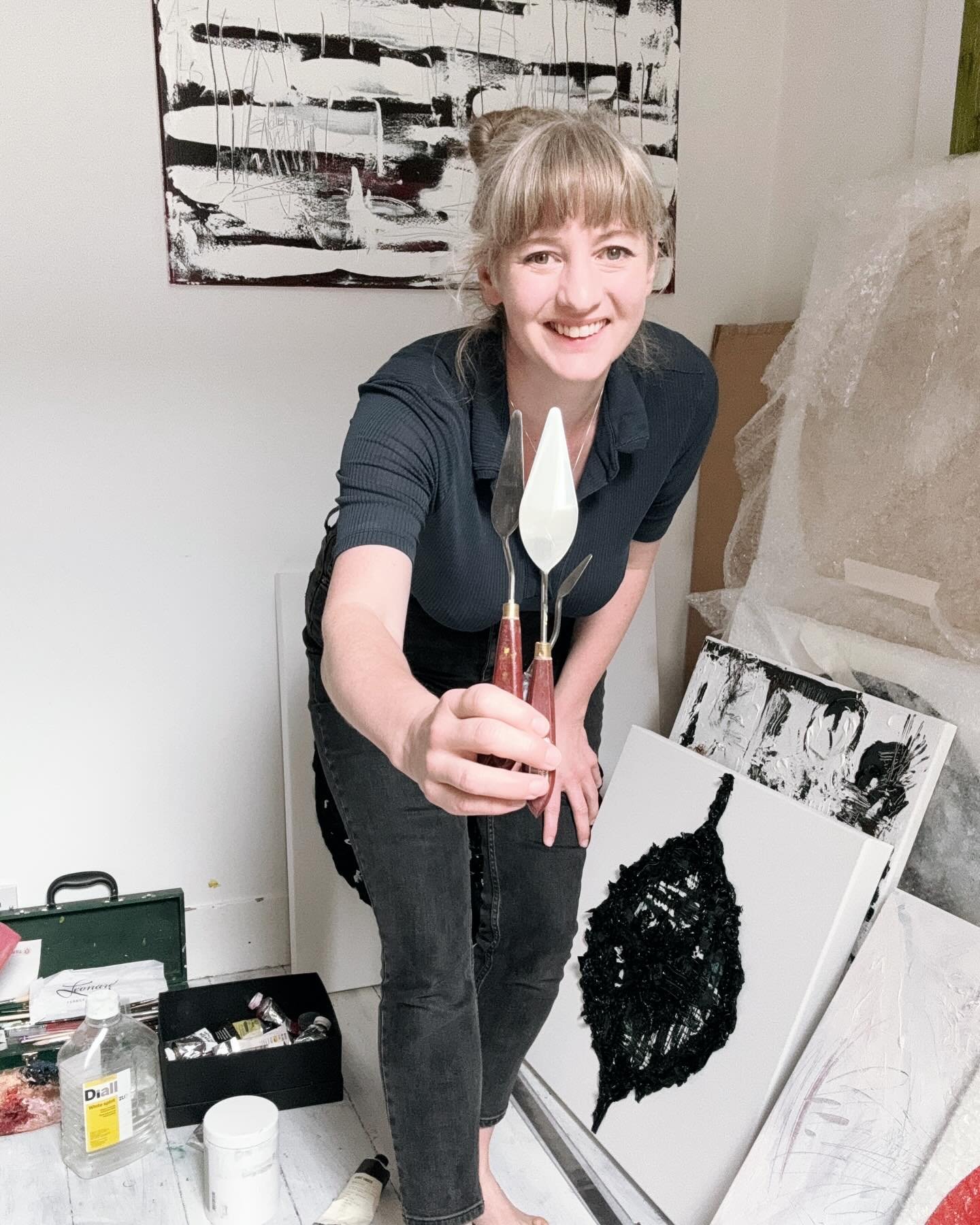 This is my favourite tool: the trowel. 

Sure brushes are soft and silky and can make lovely fine lines and details, but the trowel is a big hitter: it defines and shapes my method.

With the trowel, or palette knife, I can mould and sculpt the oil p