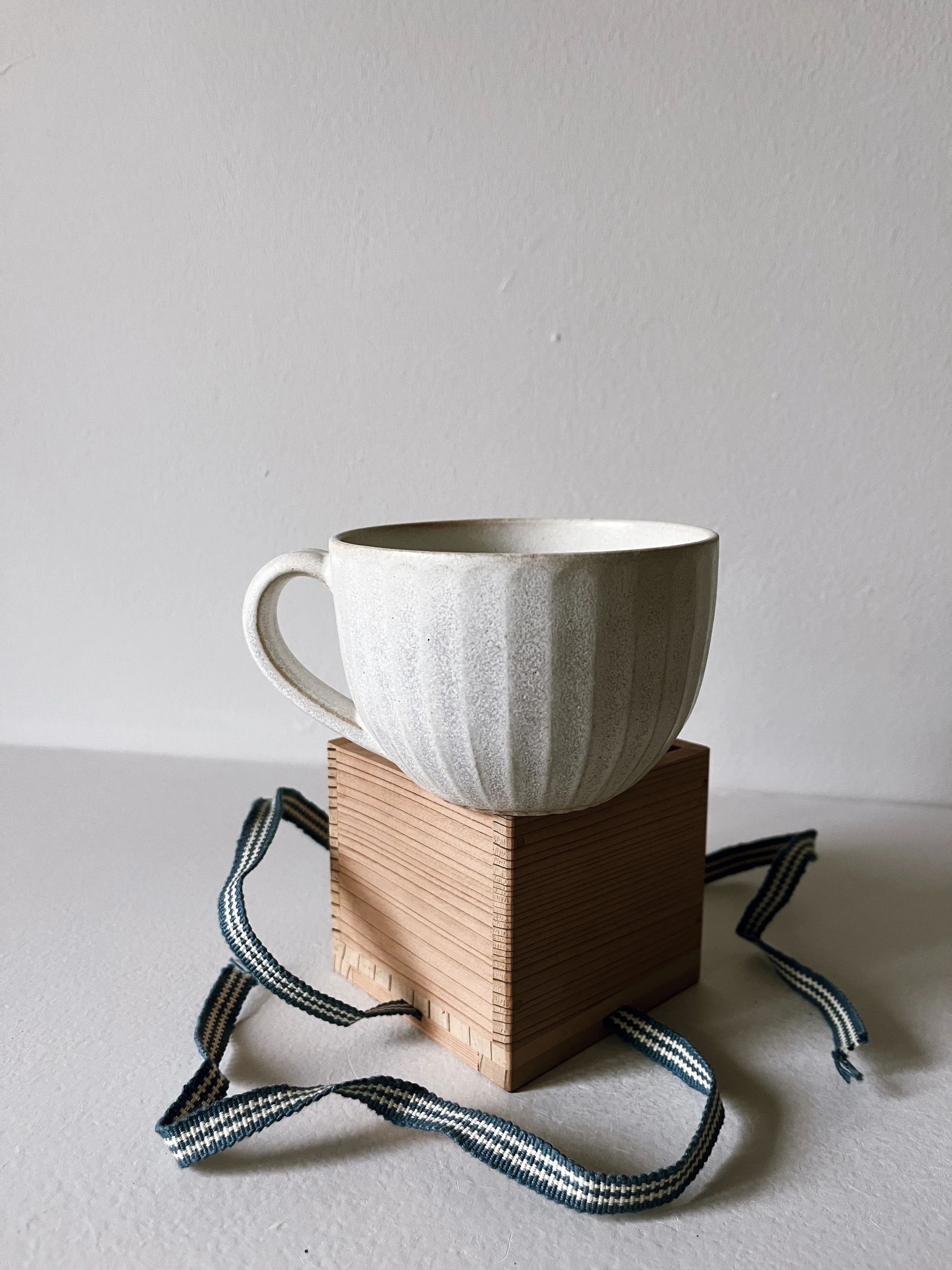 Carved Cup - Oyster 47