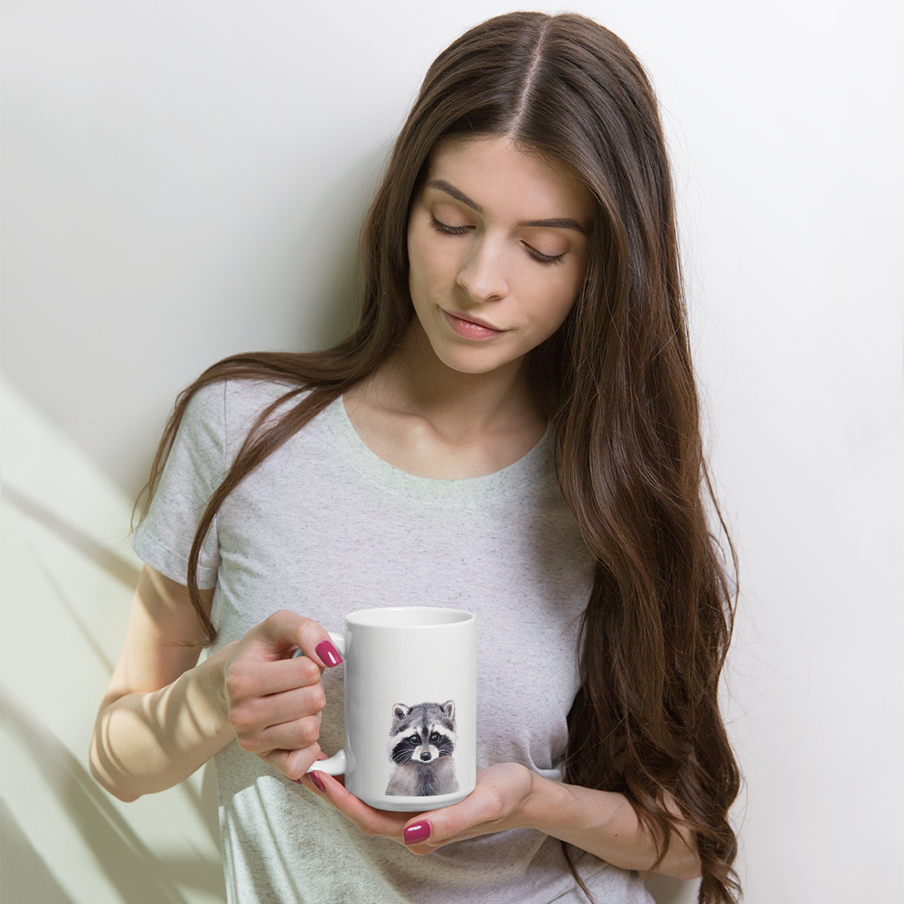 coon_mockup_Woman_Lifestyle_15oz.png