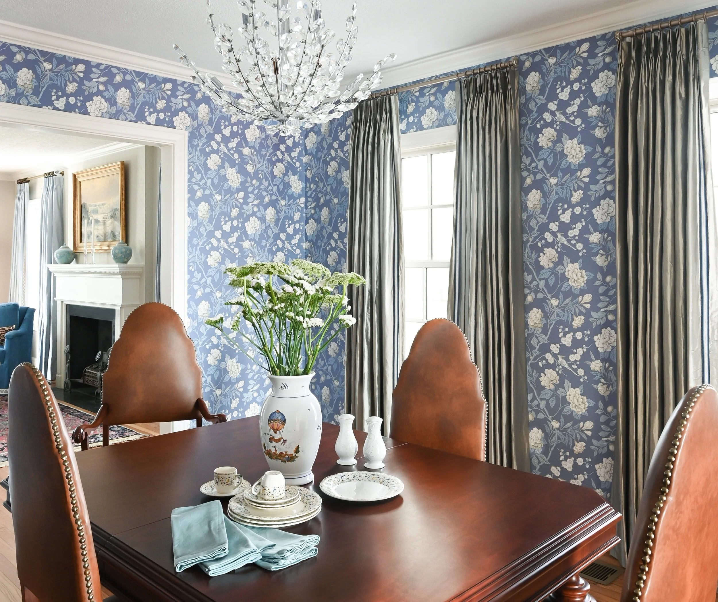 Hosting Holidays in Style: Formal Dining Room Design Tips