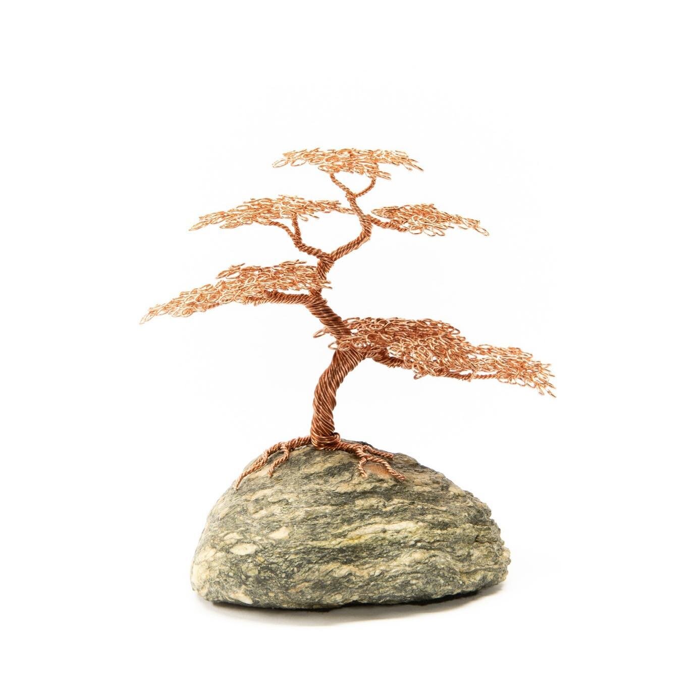 &ldquo;Inner Balance II&rdquo;
Commissioned
Copper wire on stone
5&rdquo;x5&rdquo;x4&rdquo;
.
This small copper wire bonsai tree was commissioned by a cool customer through Instagram!
.
It&rsquo;s been a while since I created a piece in this style an