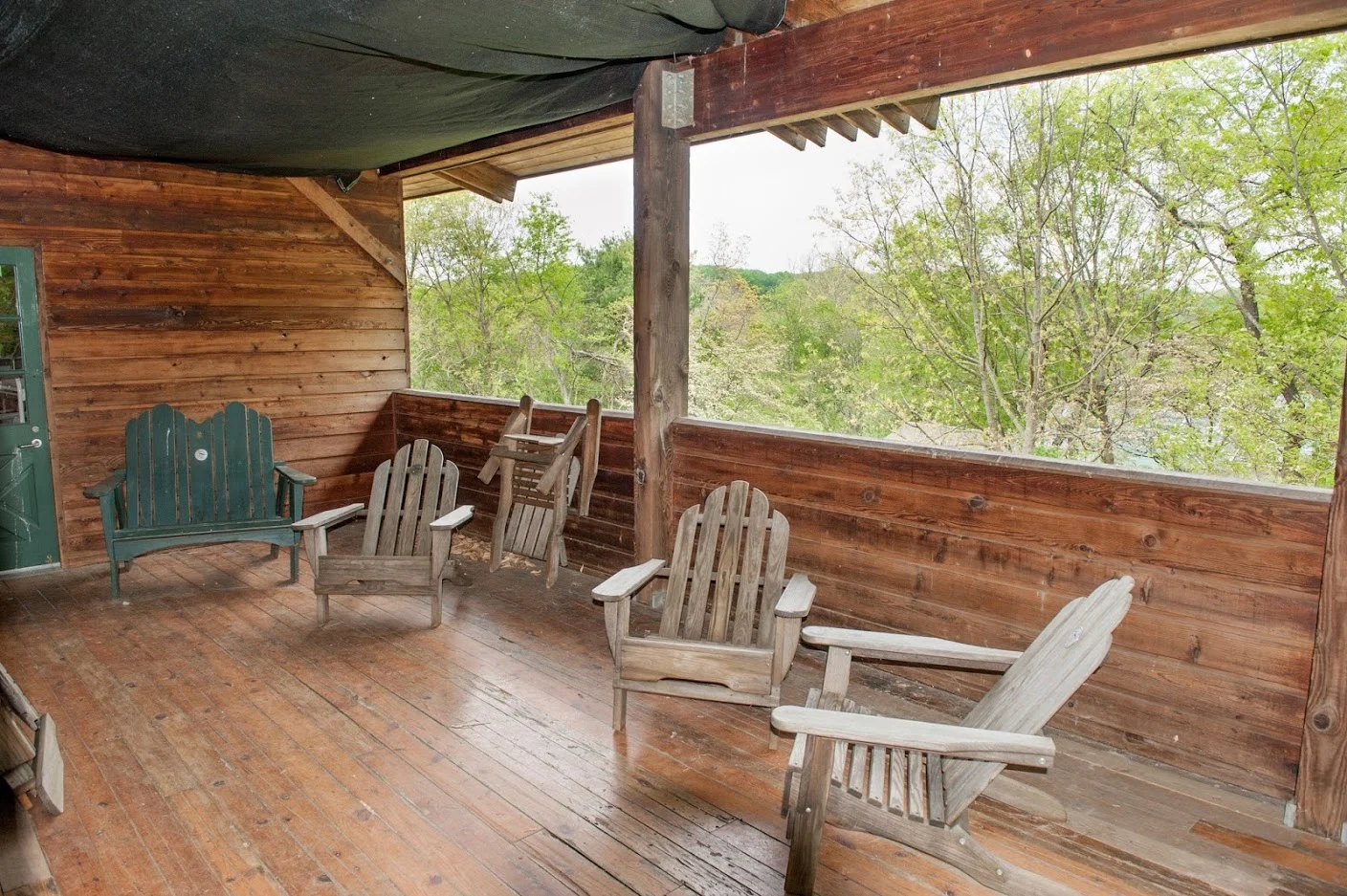 Ashland Lodge deck left wing.jpg