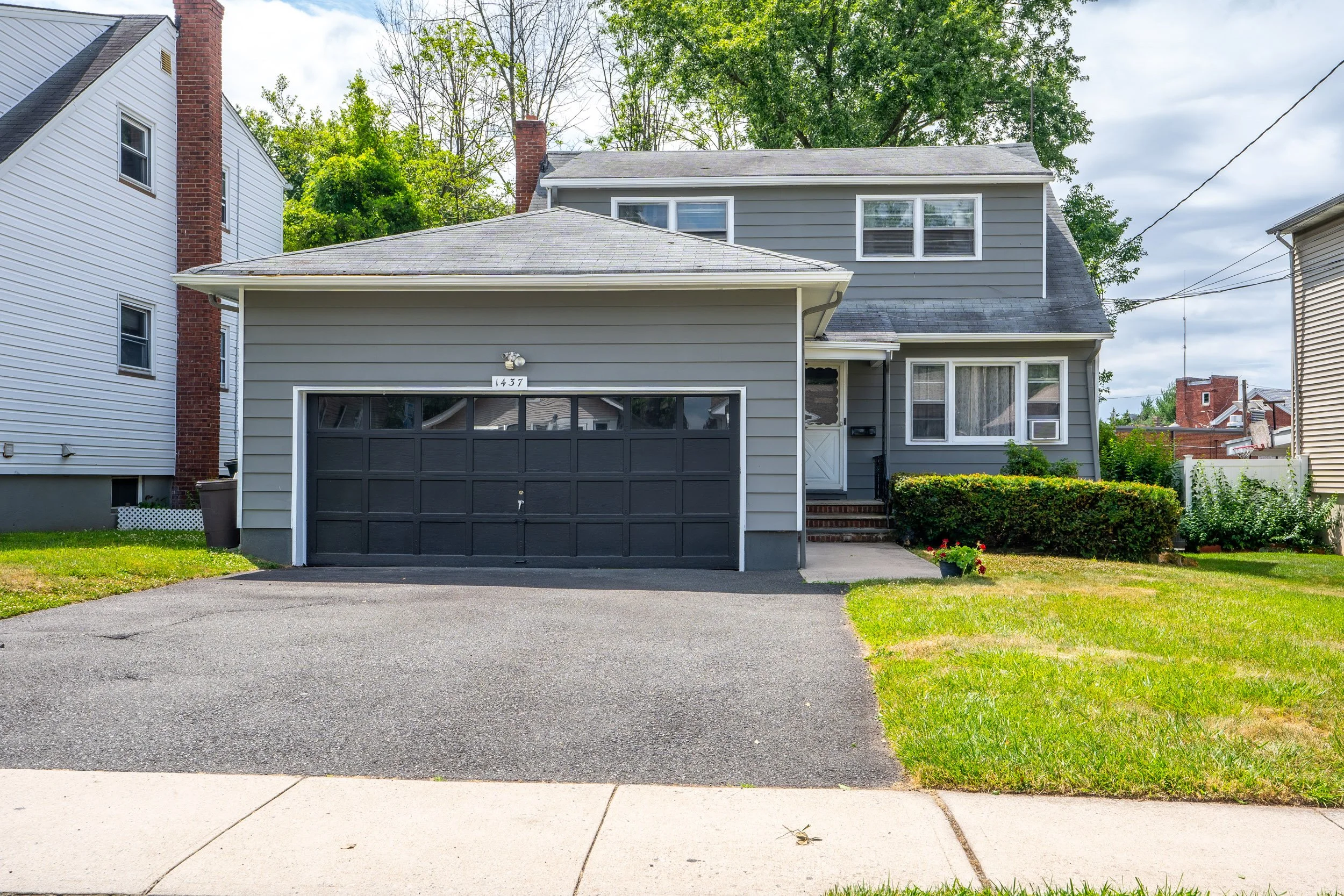1437 BURNET AVENUE, UNION (SOLD!)